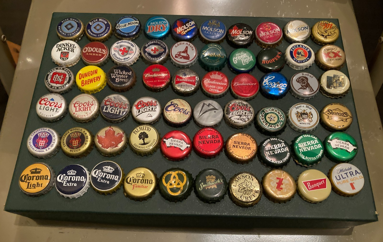 LOT 60 BOTTLE CAPS BEER MOLSON COORS BLUE MOON CORONA MILLER BUD SIERRA NEVADA +