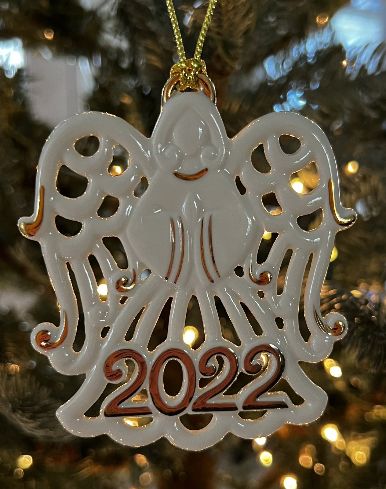 Lenox Pierced Christmas Angel Porcelain 2022 Ornament. Lenox Pierced Christmas Angel Porcelain 2022 Ornament.