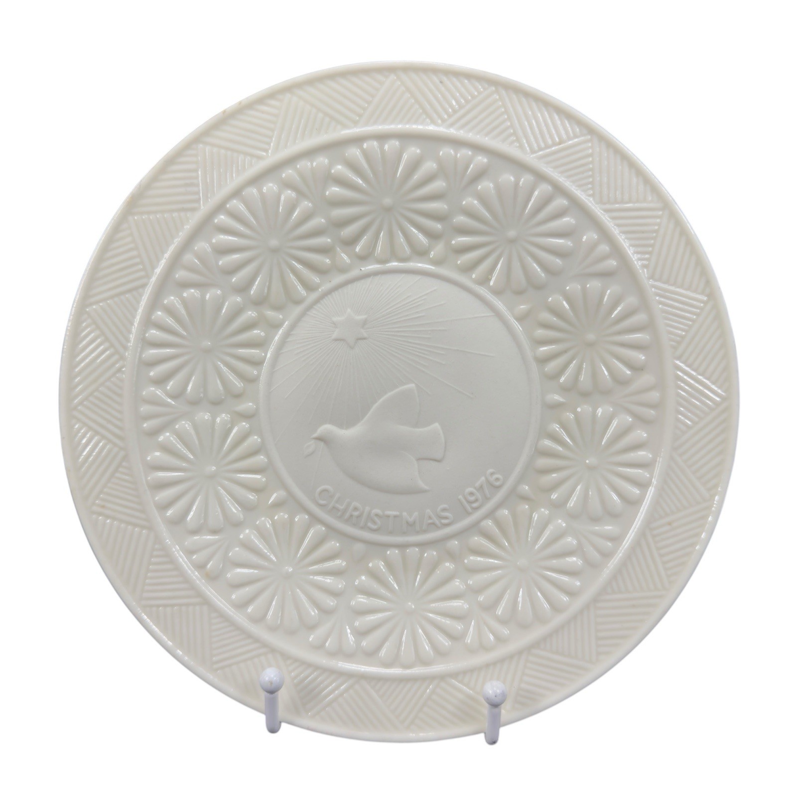 Belleek Christmas 9inch Plate Dish Fine Porcelain 1976 Dove of Peace Ireland VTG