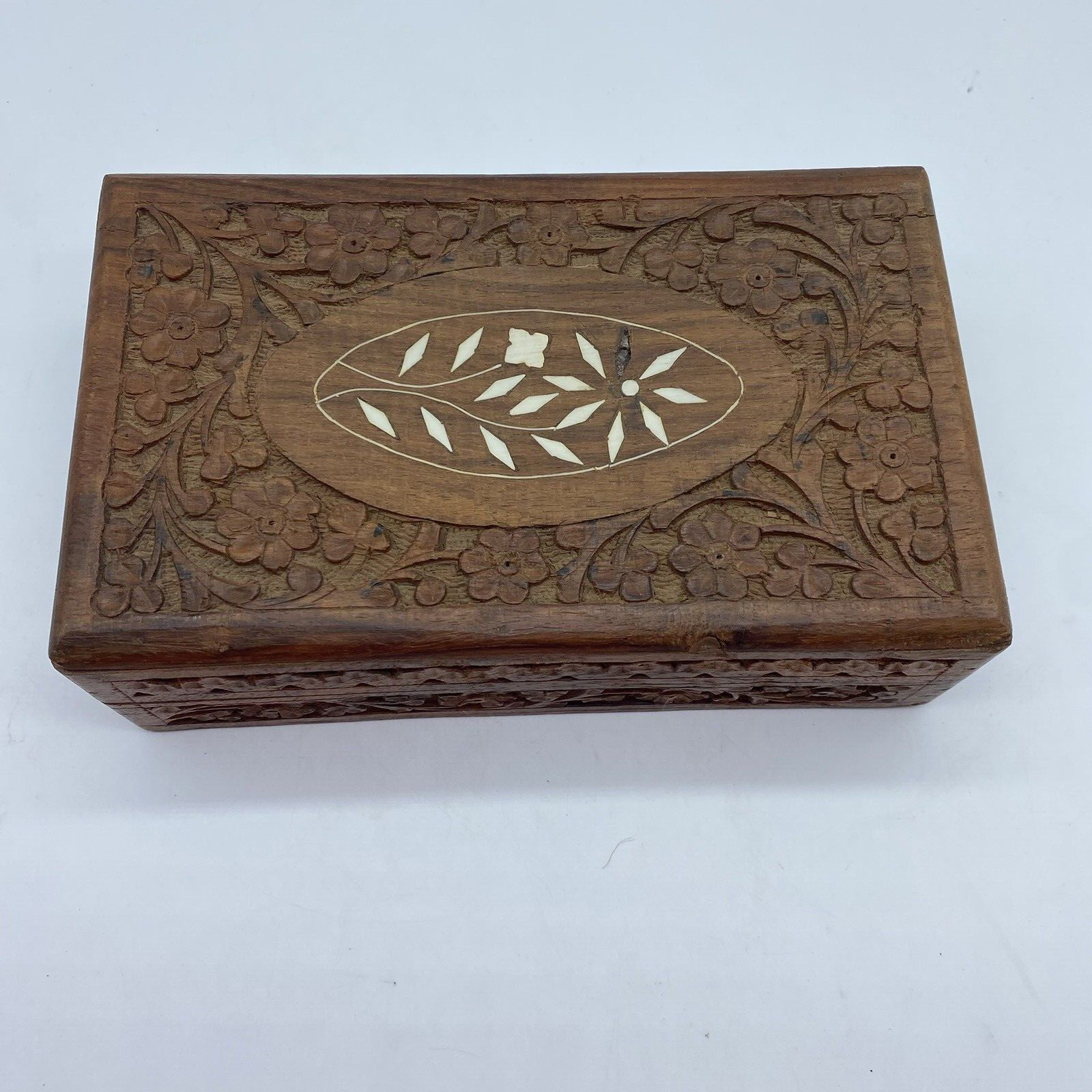 Vintage Carved Wood Jewelry Box Floral Inlay Made in India Felt Lined Vintage Carved Wood Jewelry Box Floral Inlay Made in India Felt Lined