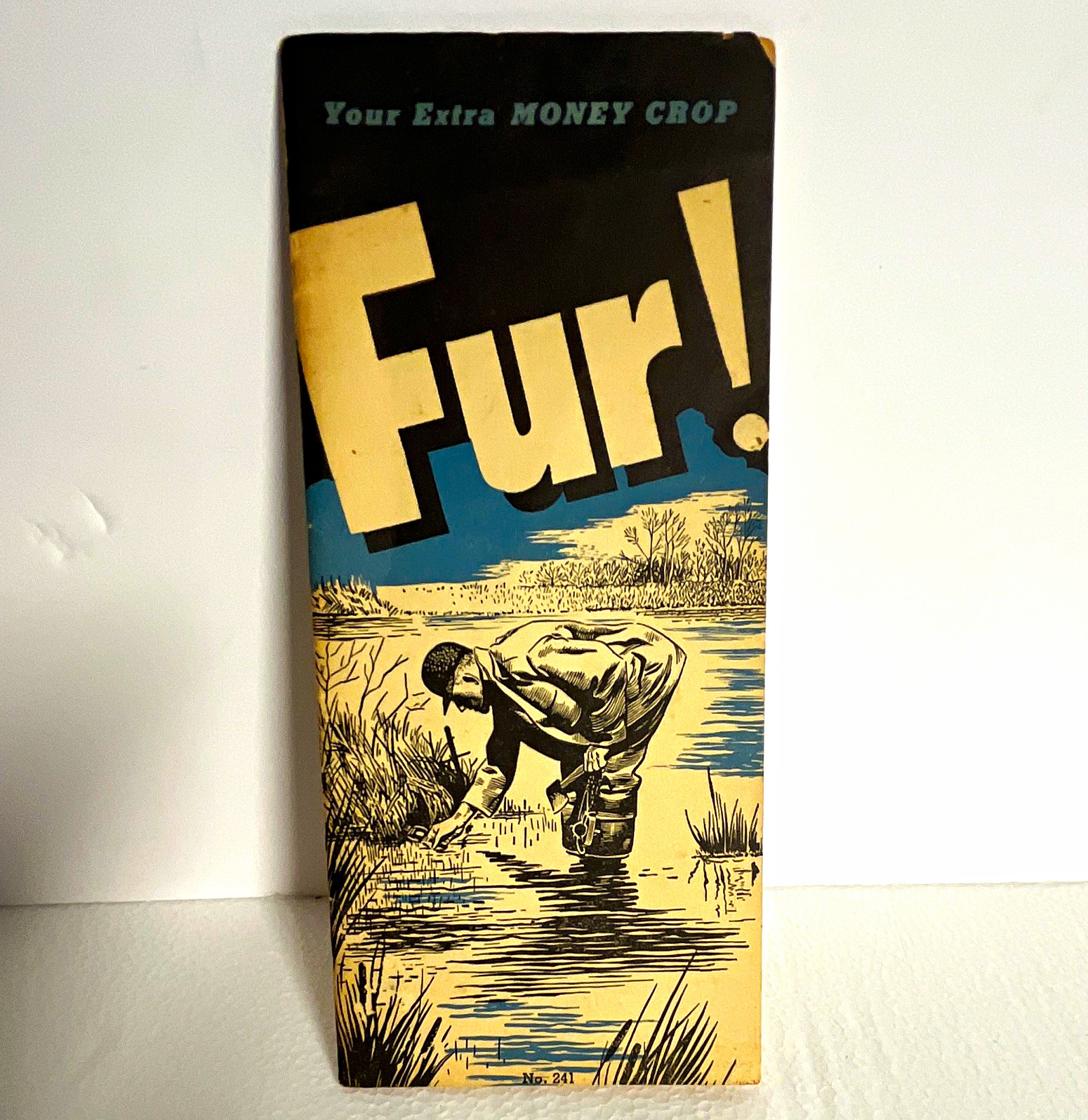 Vintage Fur Your Extra Money Crop Animal Trap Co. of America Brochure