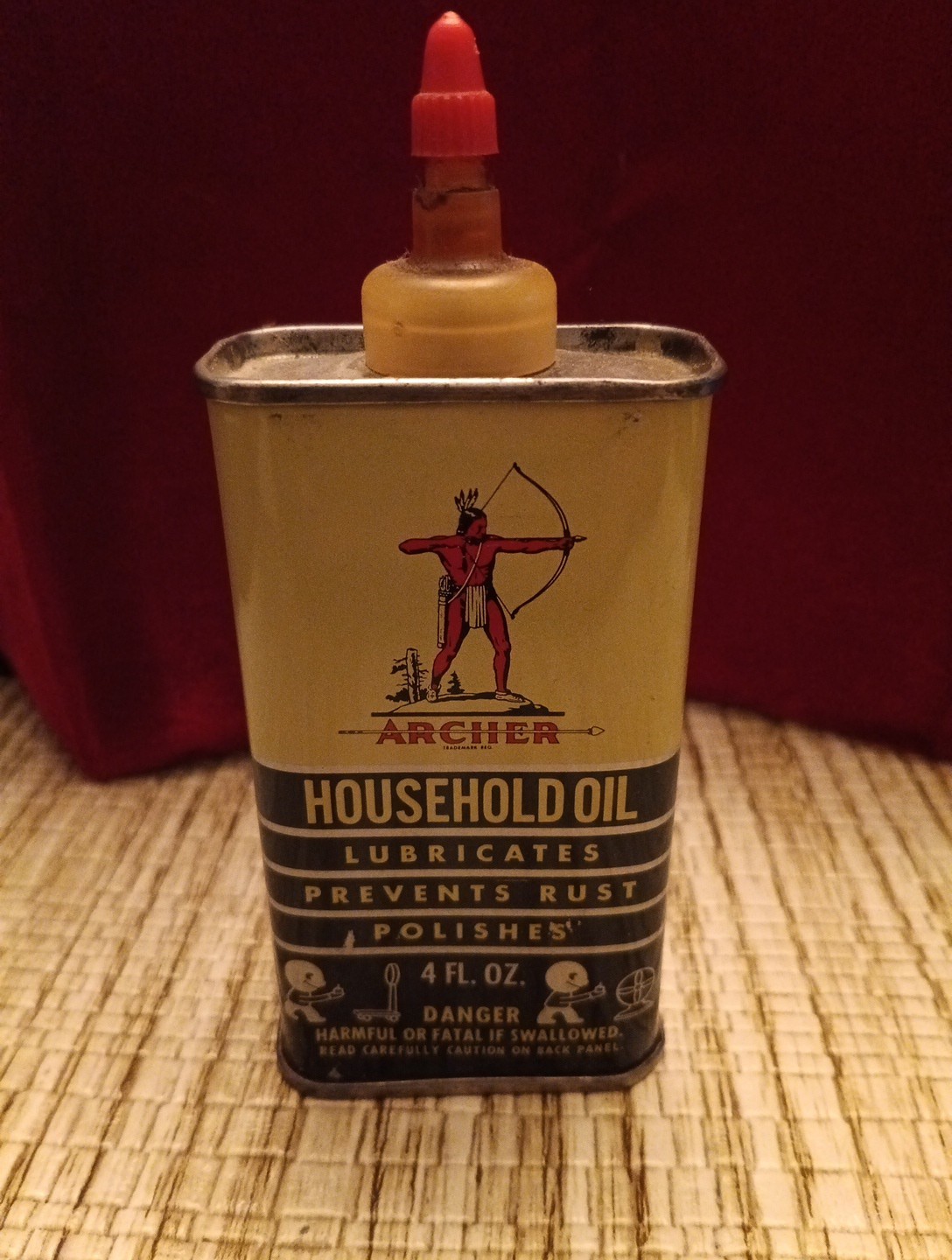 Sealed Vintage Archer Household Oil Lubricates Prevents Rust Polishes 4 fl oz Sealed Vintage Archer Household Oil Lubricates Prevents Rust Polishes 4 fl oz