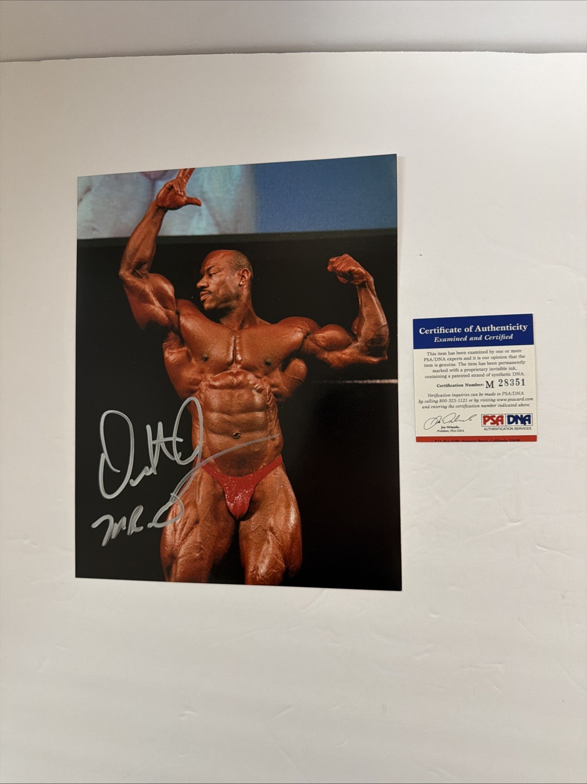 Dexter Jackson Mr Olympia SIGNED Photo 8x10 COA PSA/DNA #M28351 Dexter Jackson Mr Olympia SIGNED Photo 8x10 COA PSA/DNA #M28351