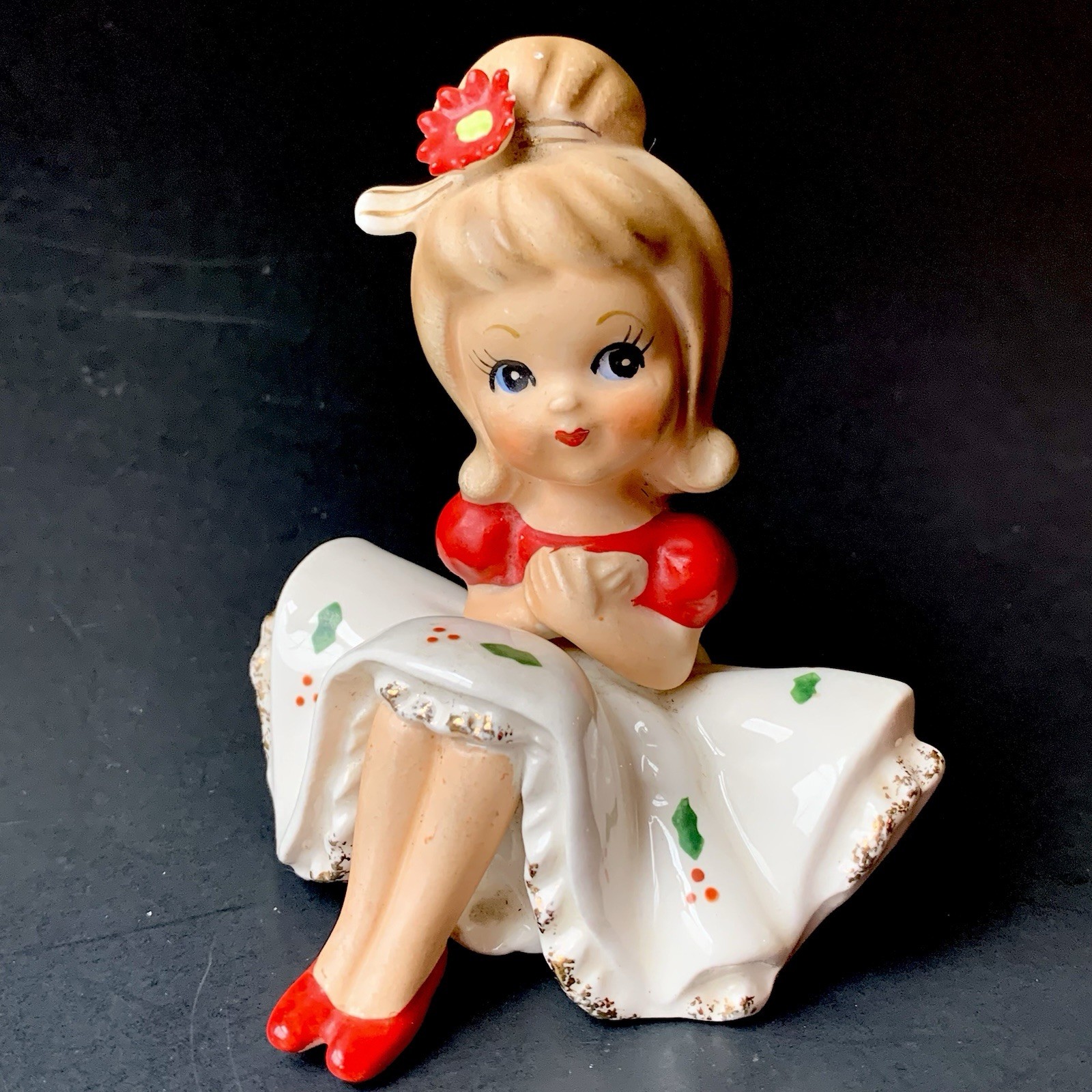 Vtg Napcoware I6731 Christmas Bloomer Girl Sitting Ceramic Japan * Read