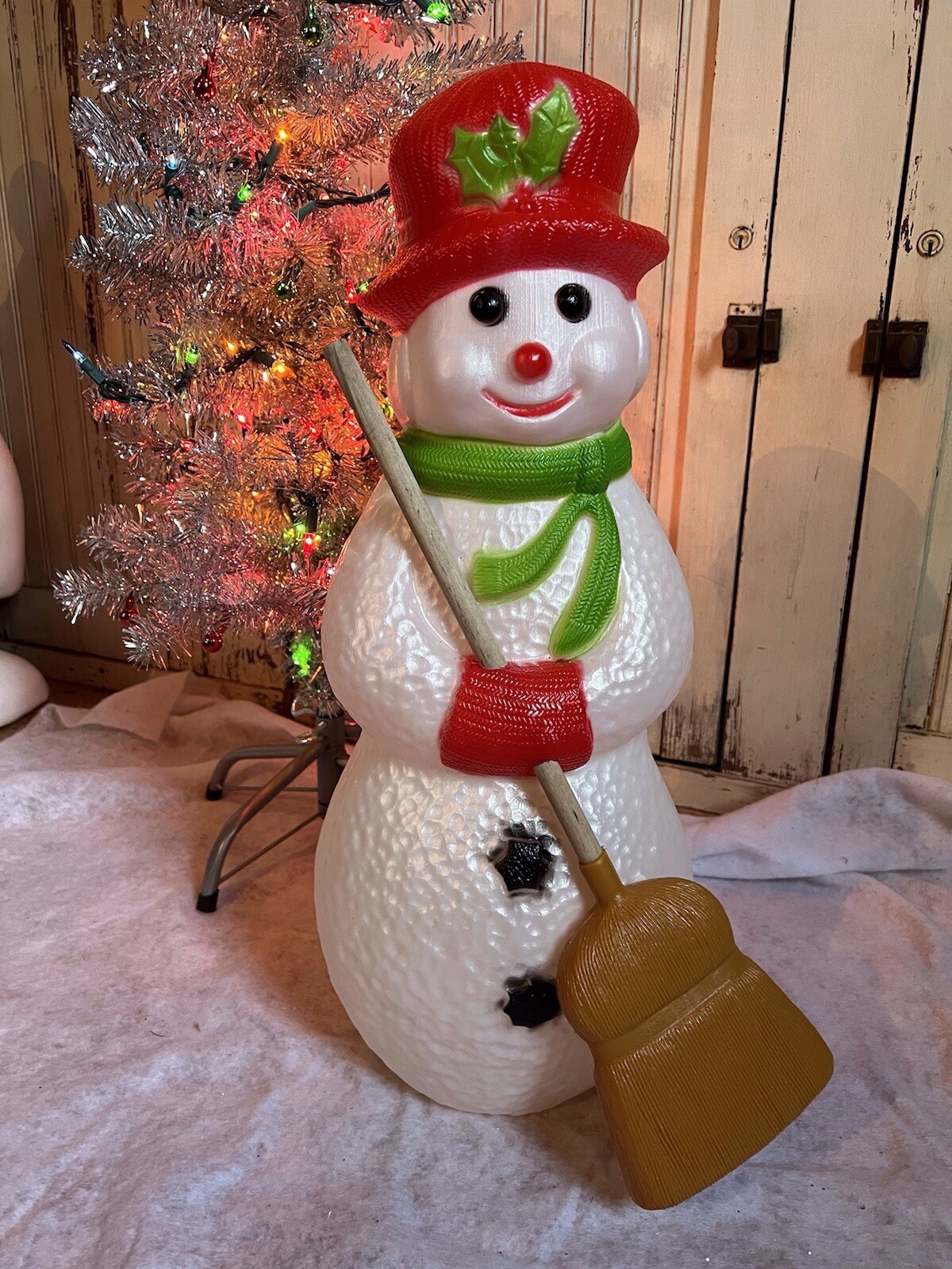 Vintage Blow Mold Dimpled Snowman With Broom Lighted Union New Old Stock 22” Vintage Blow Mold Dimpled Snowman With Broom Lighted Union New Old Stock 22”