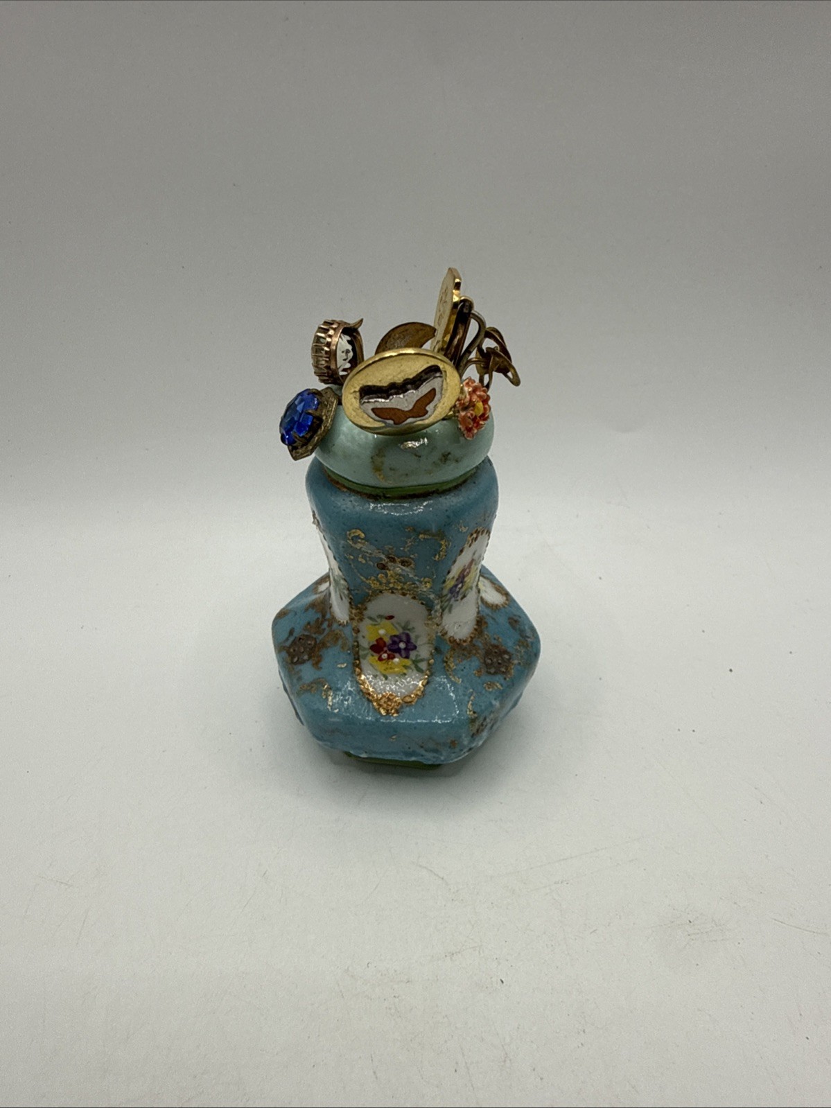 Vintage Porcelain Sewing Pin Holder Keeper Turquoise Floral Gold Cork Bottom *
