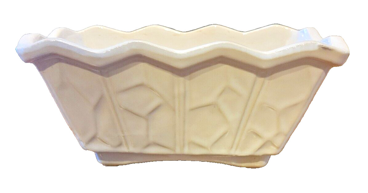 Vintage McCoy White Dish Gardens Planter, no 700, 7 in long no chips Vintage McCoy White Dish Gardens Planter, no 700, 7 in long no chips