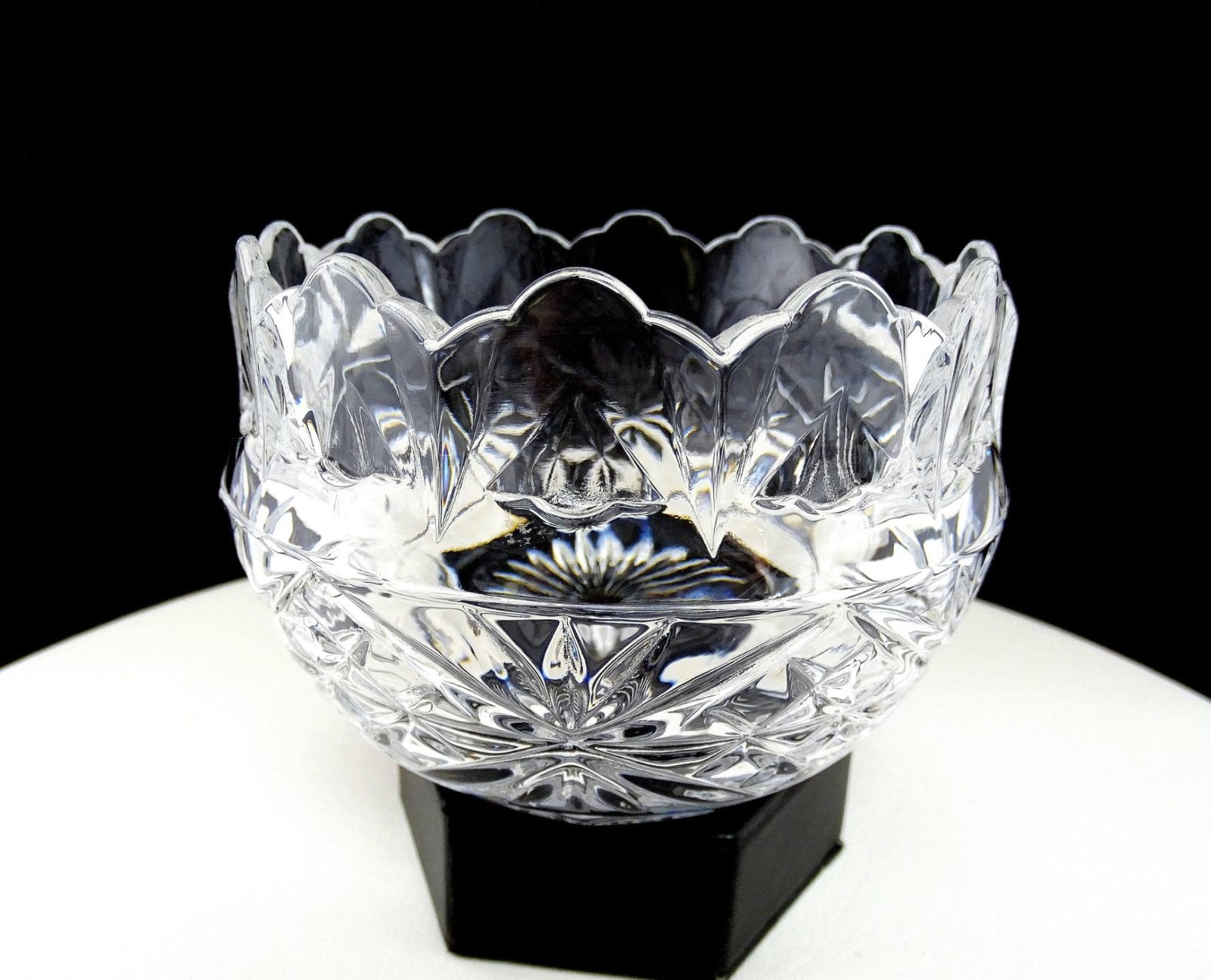 ELEGANT PRESSED GLASS CLEAR SCALLOPED RIM FAN AND FLOWER 3 3/4\