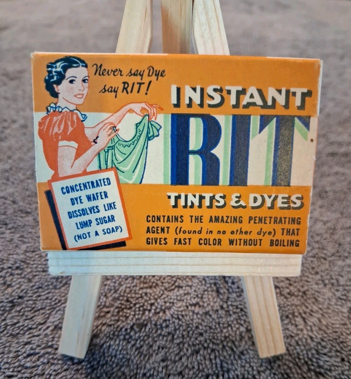 Vintage 1930s Instant RIT Tints & DYES Box Complete Light Blue Fabric Dye Unused Vintage 1930s Instant RIT Tints & DYES Box Complete Light Blue Fabric Dye Unused