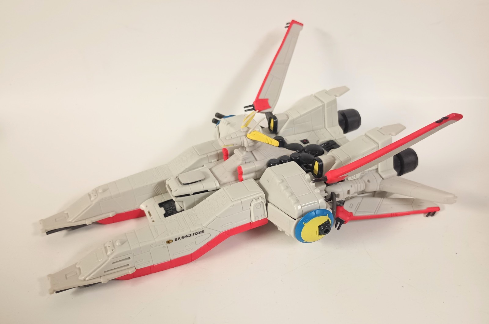 Assault Carrier Albion Gundam Mobile Suit 2001 Bandai Vintage With Wings