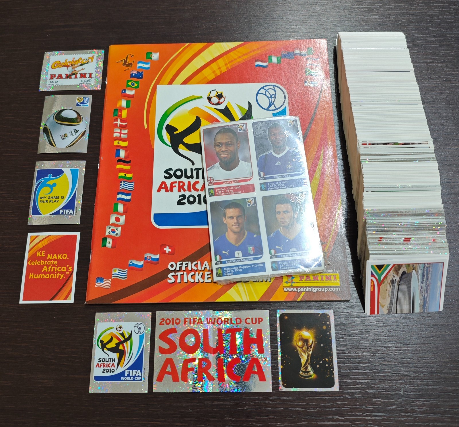 PANINI WC SOUTH AFRICA 2010 - EMPTY ALBUM PAID VERSION + FULL SET + UPDATE PANINI WC SOUTH AFRICA 2010 - EMPTY ALBUM PAID VERSION + FULL SET + UPDATE