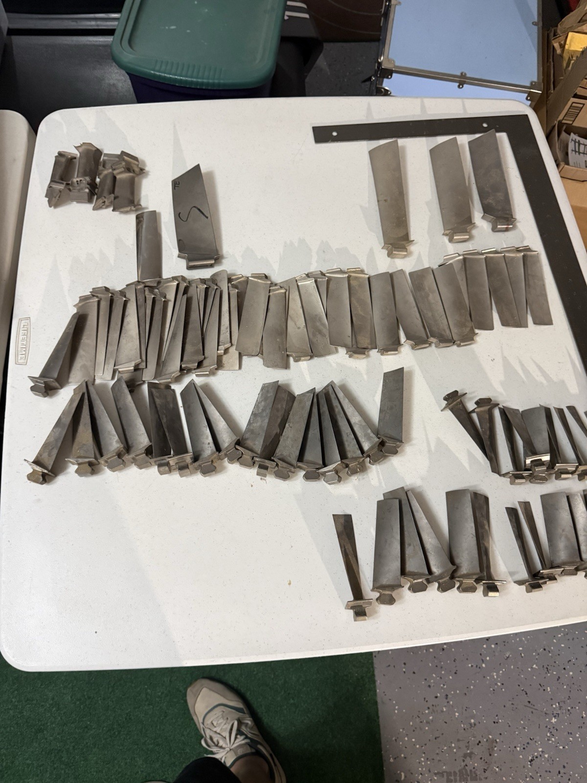Air plane Jet Engine Blade Lot Turbine USAF Pilot Gift Inert HGU Over 75 Pieces Air plane Jet Engine Blade Lot Turbine USAF Pilot Gift Inert HGU Over 75 Pieces