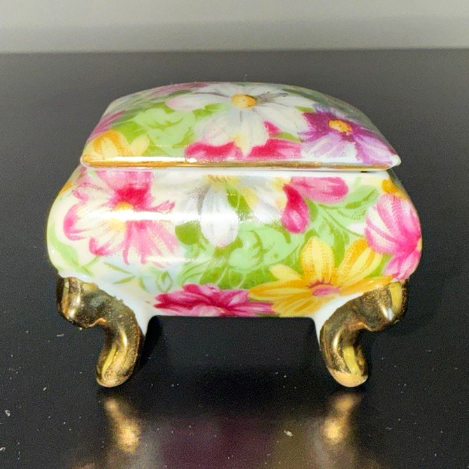 Vintage Nikoniko China EW Japan Hand Painted Floral Footed Trinket Box Vintage Nikoniko China EW Japan Hand Painted Floral Footed Trinket Box