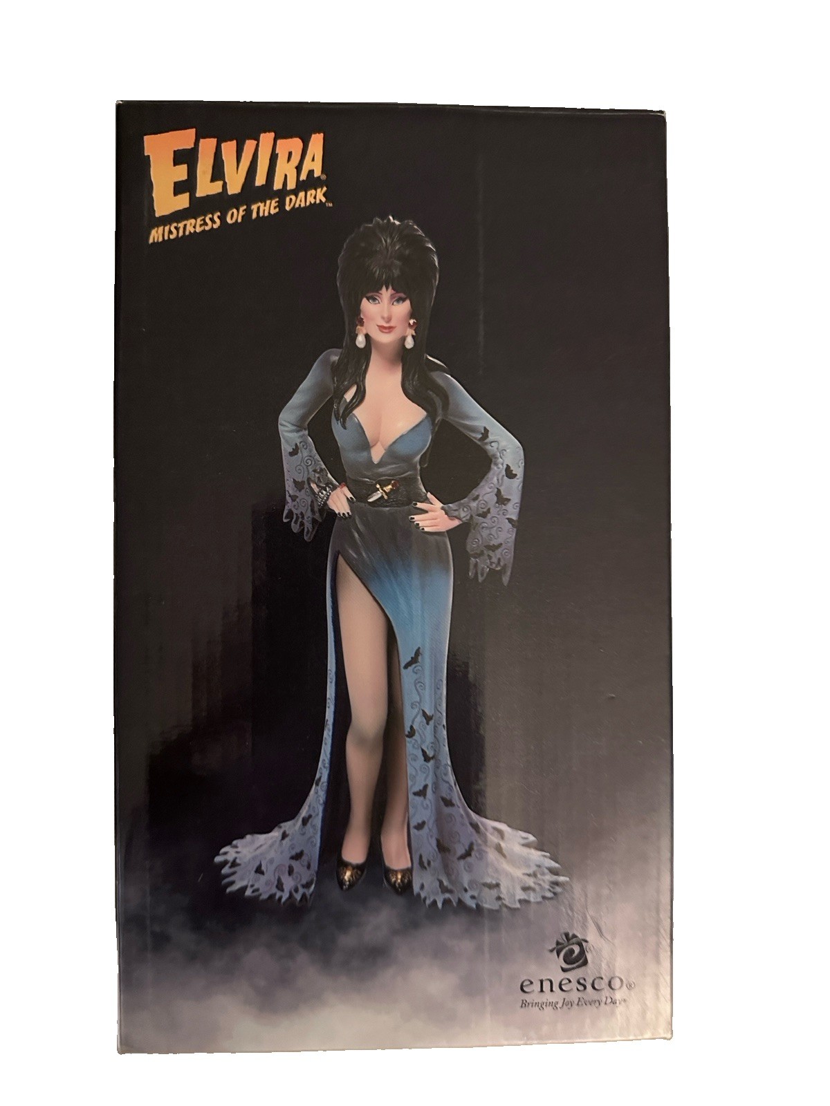 Enesco Elvira Mistress of the Dark Elvira Couture de Force Statue New In BoxRARE