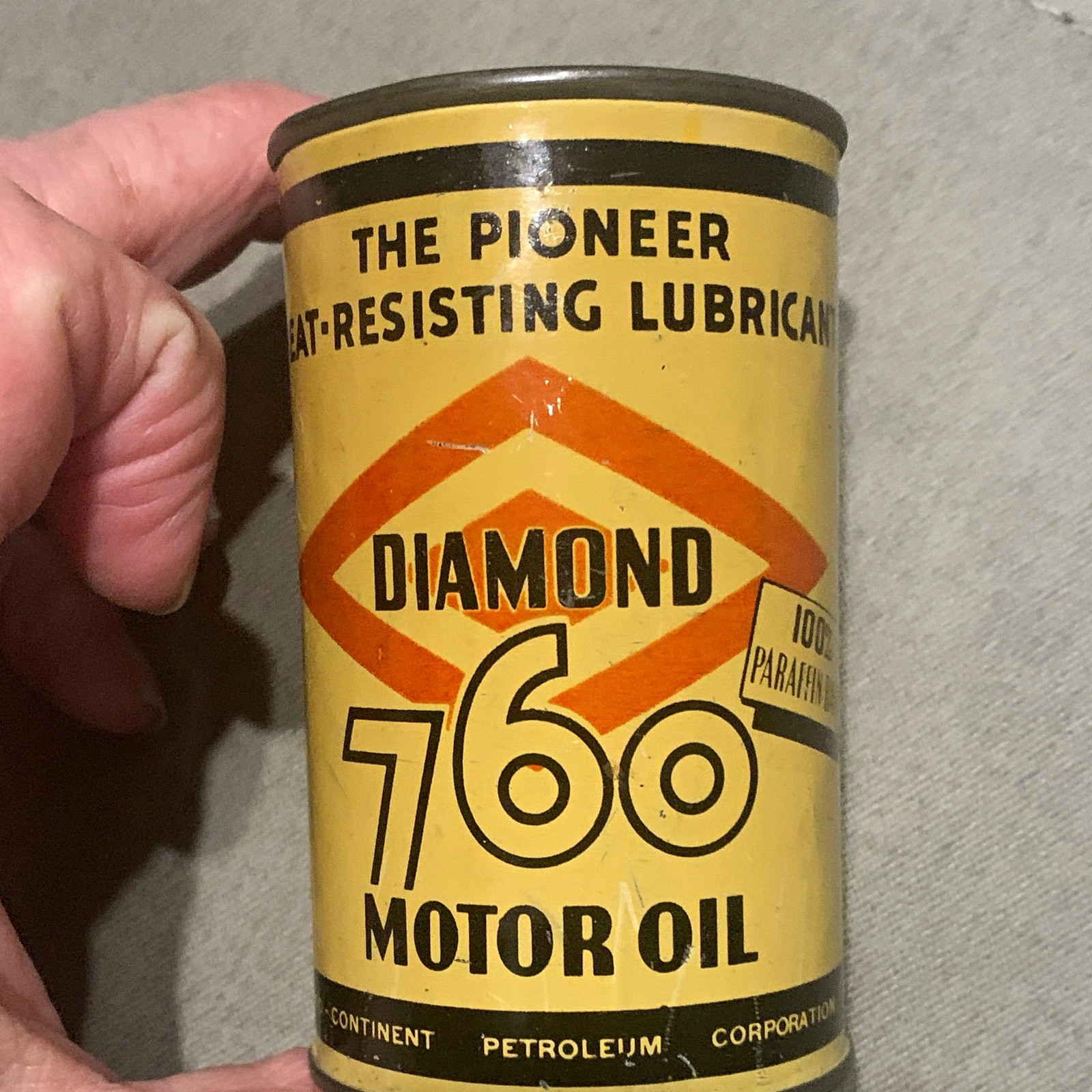 Vintage 1930s Diamond 760 Motor Oil Tin Advertising Coin Bank – Pristine Removab