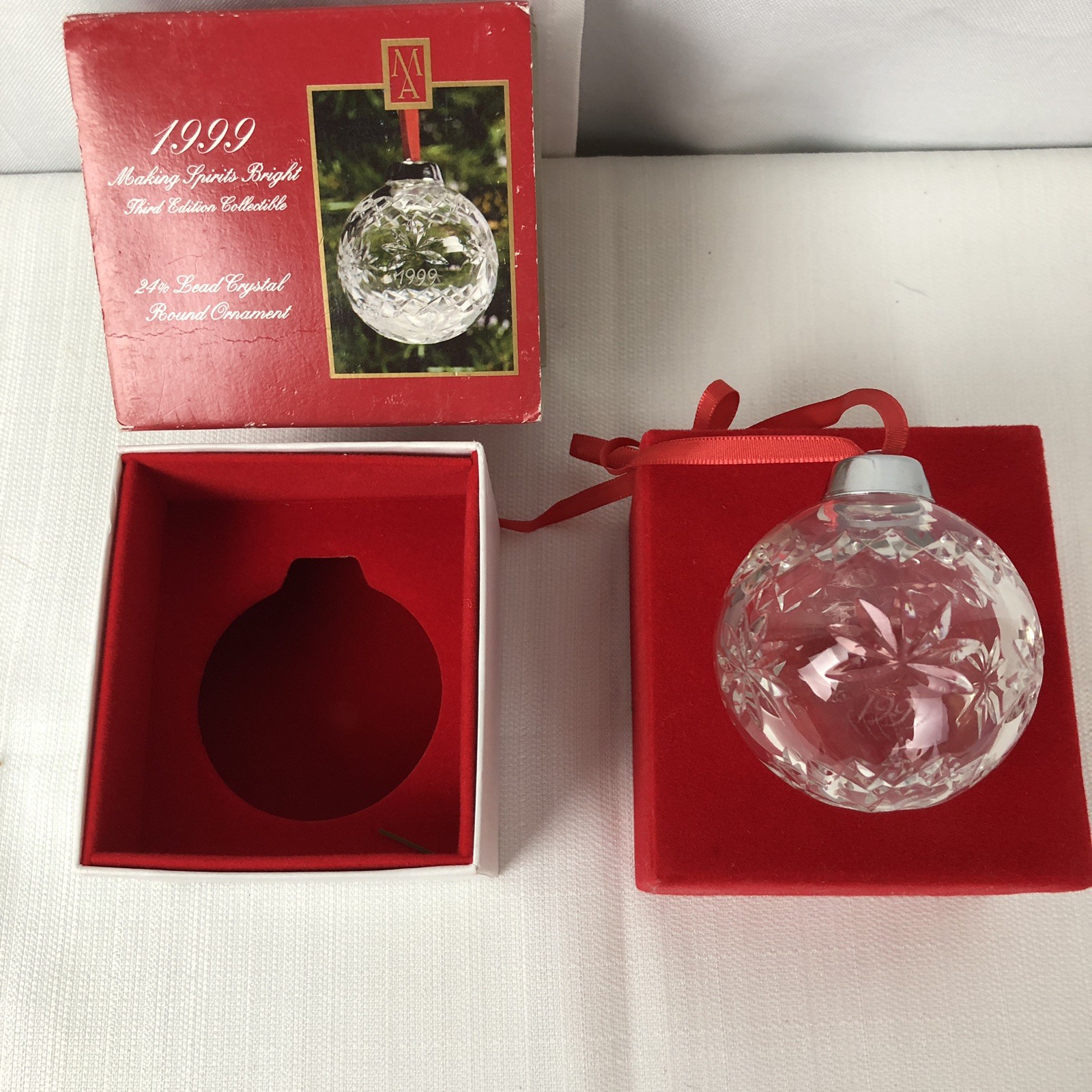 VTG Crystal Ball Xmas Christmas 1999 Madison Avenue Third Edition VTG Crystal Ball Xmas Christmas 1999 Madison Avenue Third Edition
