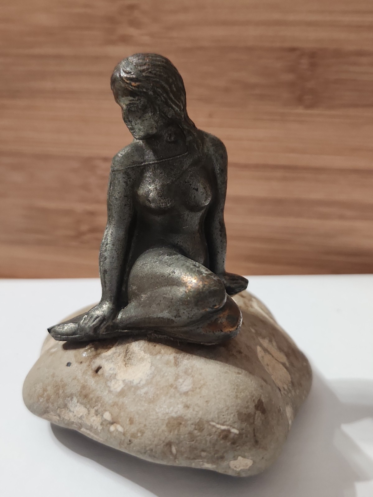  VINTAGE Bronzed Metal 1960's Mermaid On Rock Figurine Paperweight 3.5