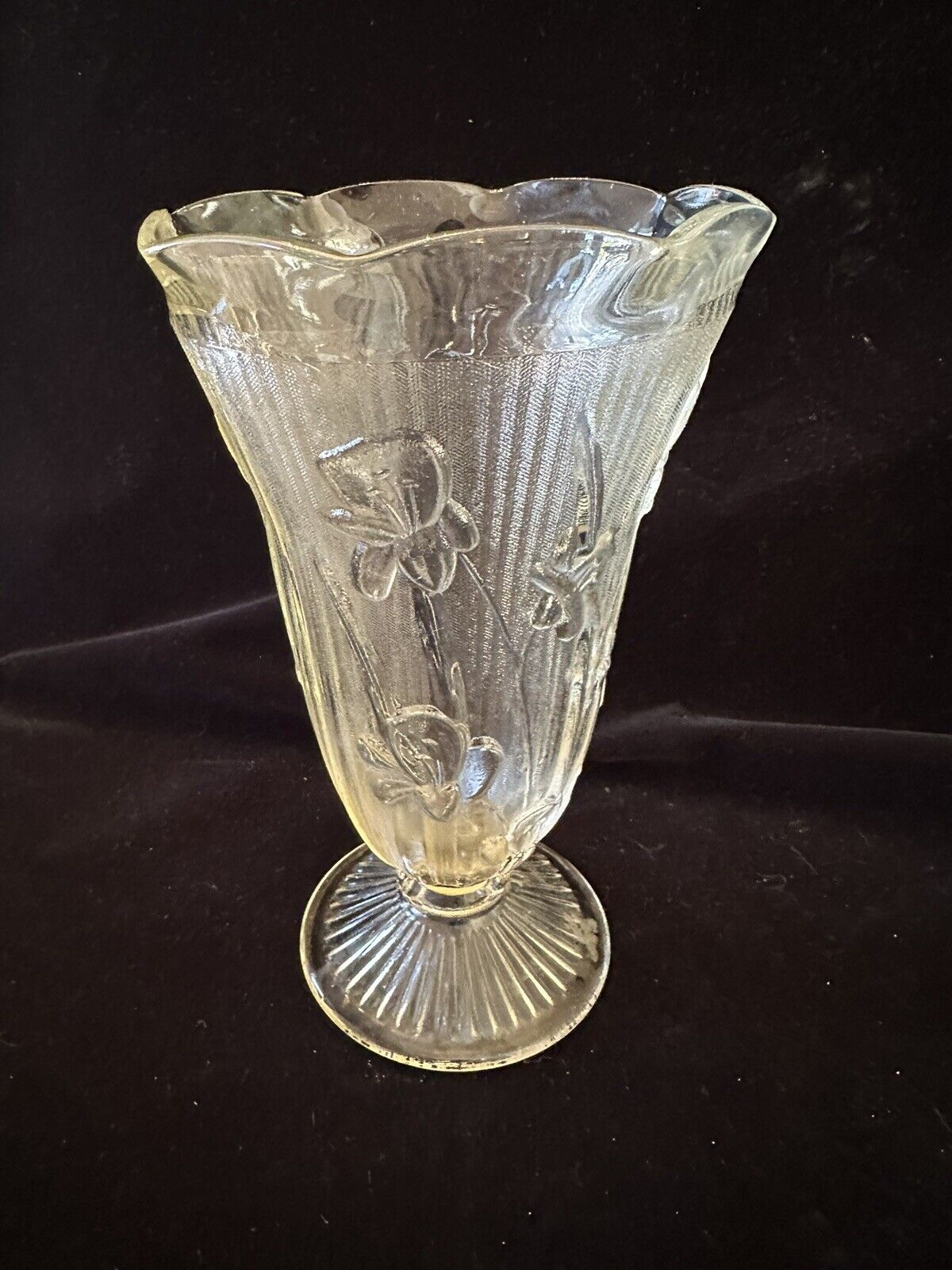 Jeannette Iris Herringbone 9” Vase Clear 