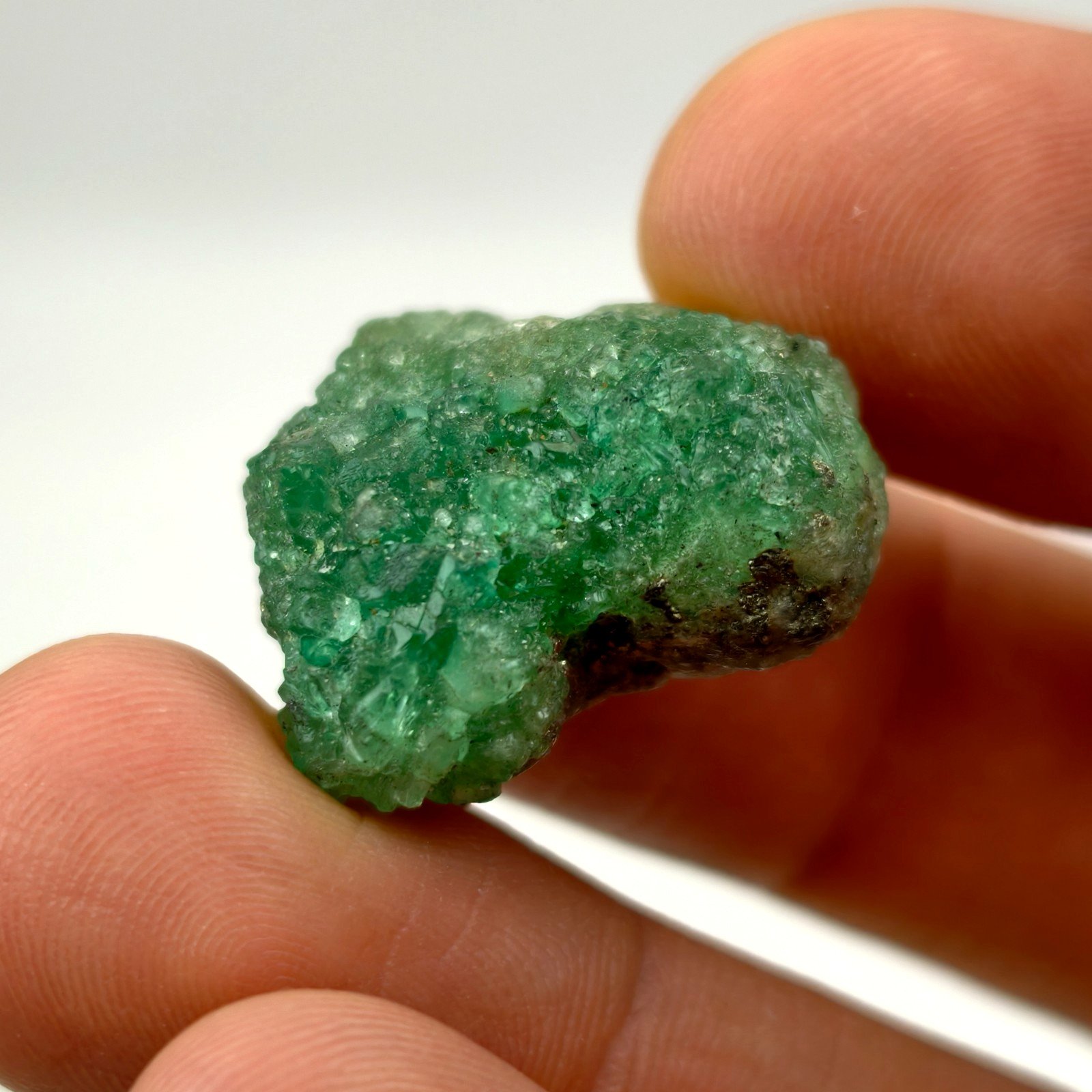 NATURAL EMERALD CRYSTAL GOOD QUALITY FROM MUZO COLOMBIA 35.50 Ct. NATURAL EMERALD CRYSTAL GOOD QUALITY FROM MUZO COLOMBIA 35.50 Ct.