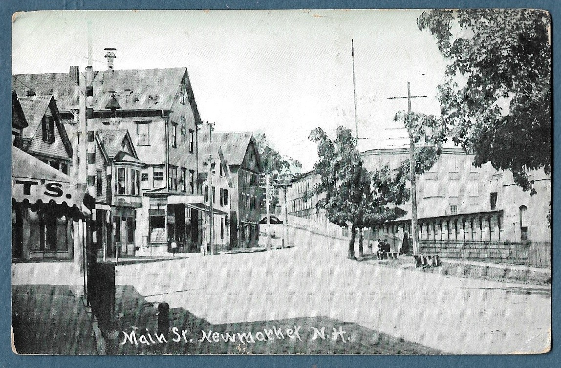 764  Vintage 1910 Postcard Main Street Newmarket NH