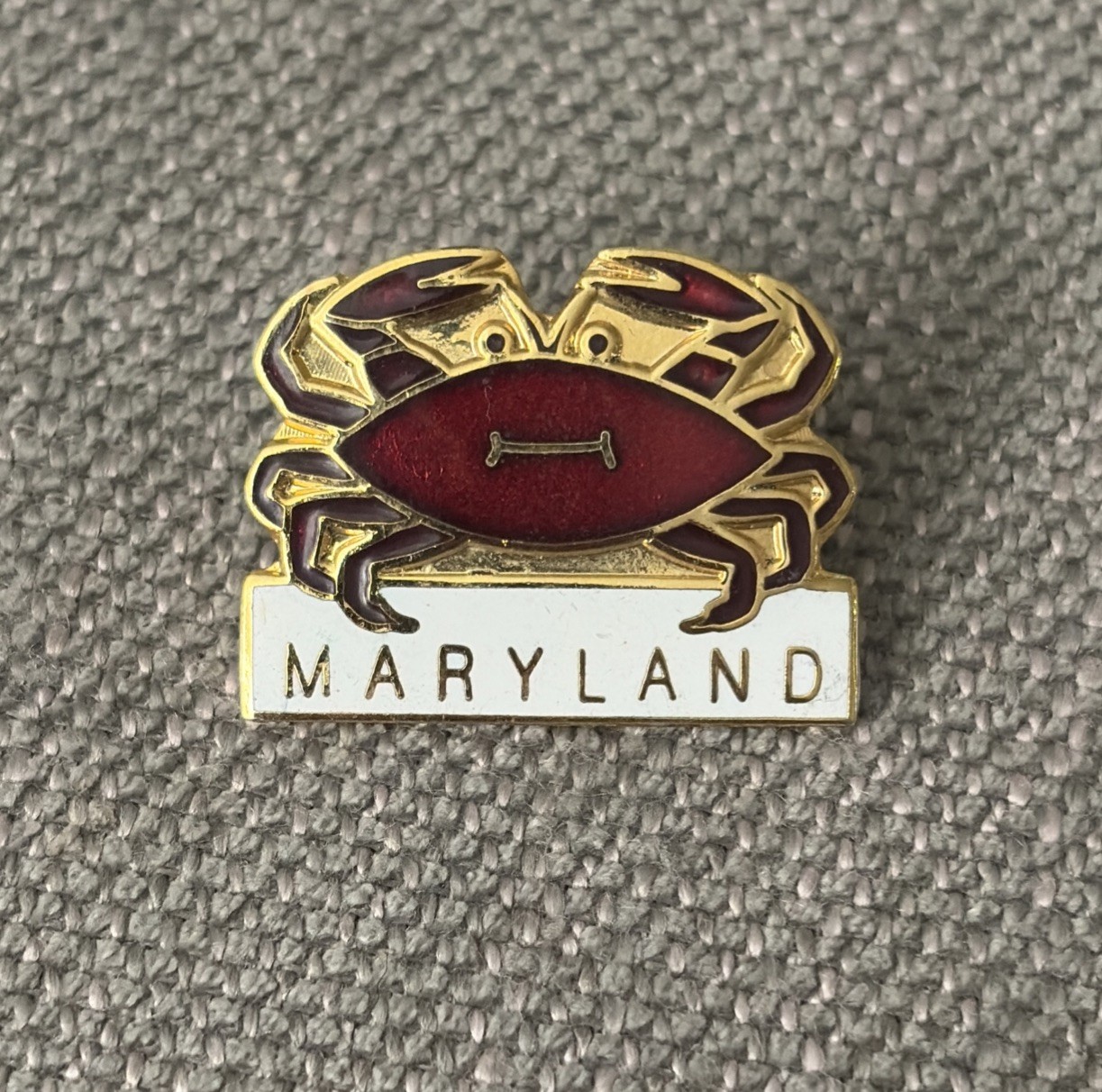 Vintage MARYLAND Crab Lapel Pin