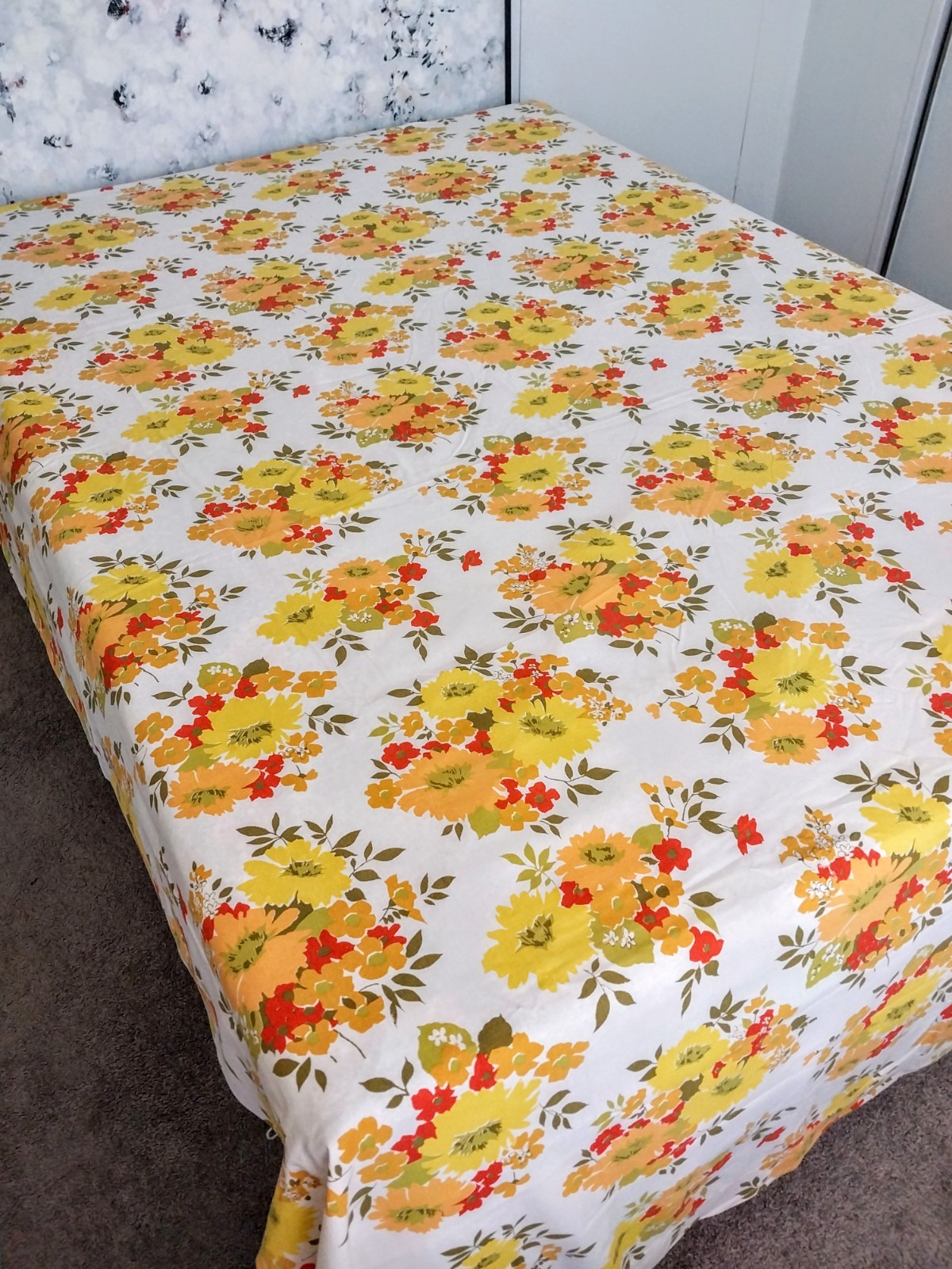 VTG NWOT Groovy Orange Yellow Floral Sheet 1970s TWIN FLAT Retro Bedding 104x72 VTG NWOT Groovy Orange Yellow Floral Sheet 1970s TWIN FLAT Retro Bedding 104x72