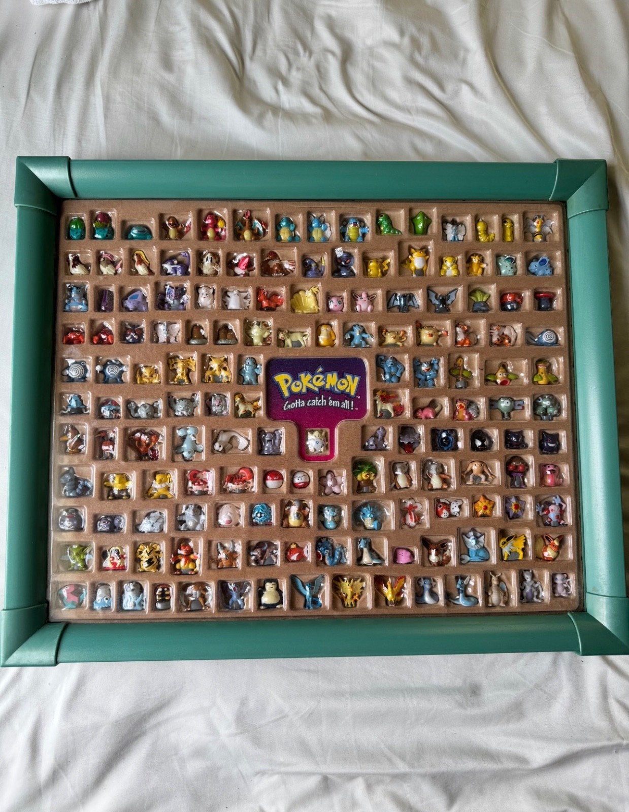1999 Hasbro Pokémon Mini-Figure Collector’s Case Complete 151 + Togepi 152