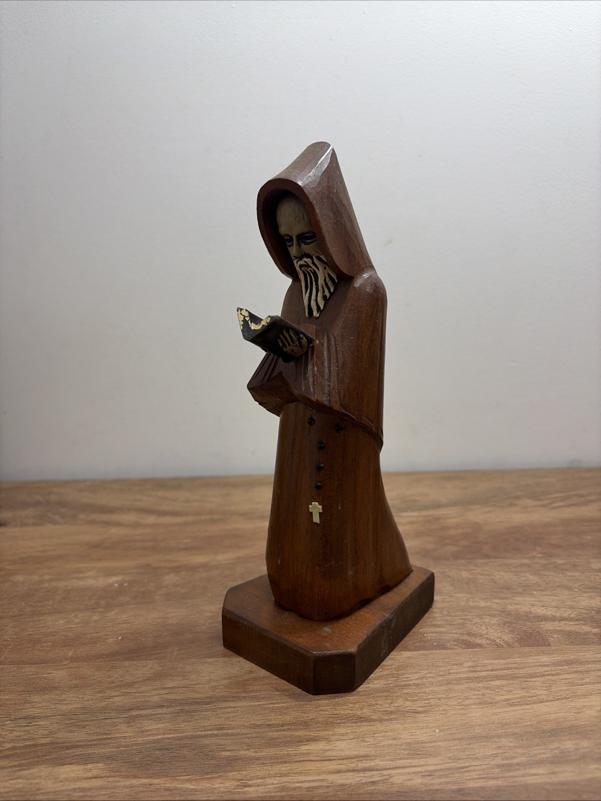 Vtg Hand Carved Wood Monk Priest Statue Figure Reading Book Bible With Rosary