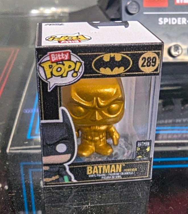 RARE MISPRINT/ ERROR Bitty pop Metallic Gold Batman #289