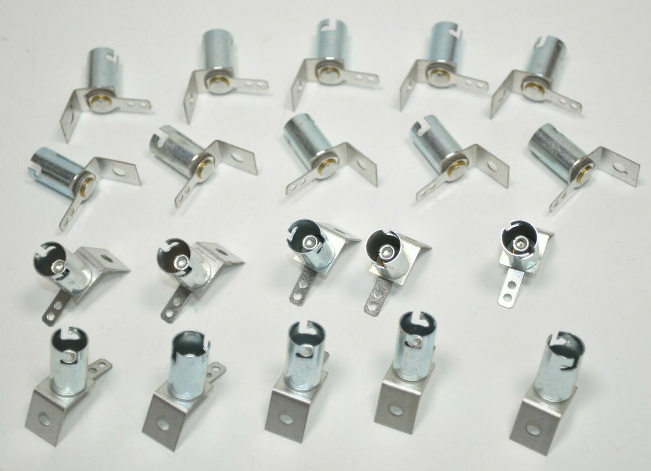 20 Premier Technology Gottlieb Pinball Lamp Bulb Socket w/ Laydown Bracket A2913 20 Premier Technology Gottlieb Pinball Lamp Bulb Socket w/ Laydown Bracket A2913