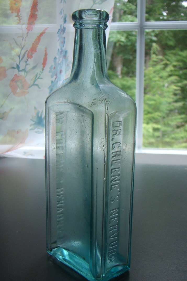 Antique DR. GREENE\'S NERVURA 1880\'s Quack Medicine Bottle