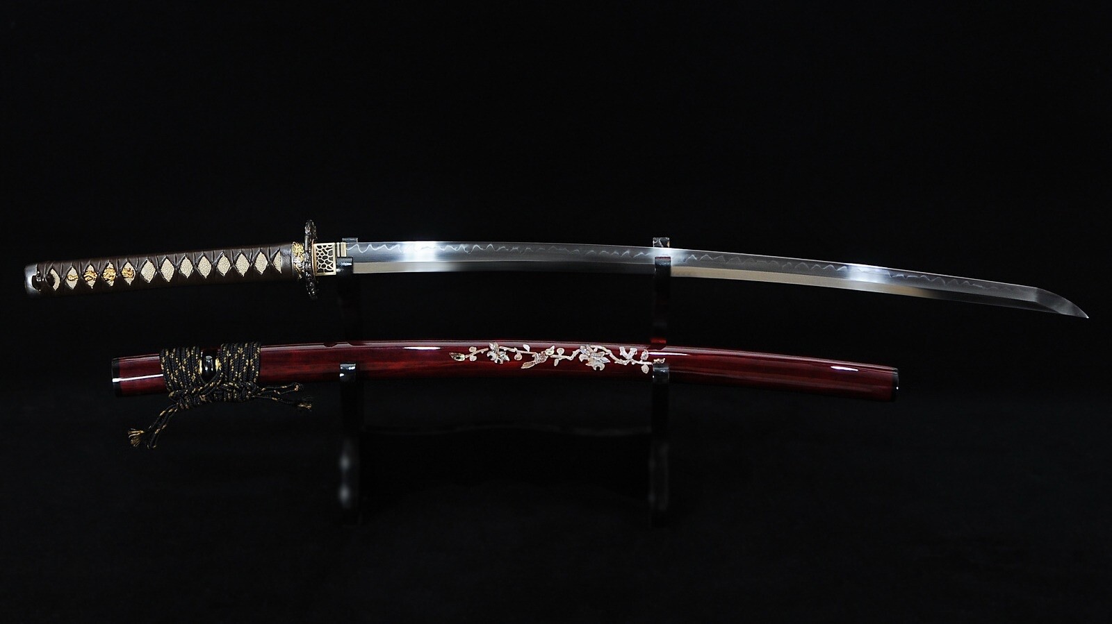 Custom Hand Forged and Clay Tempered Katana 