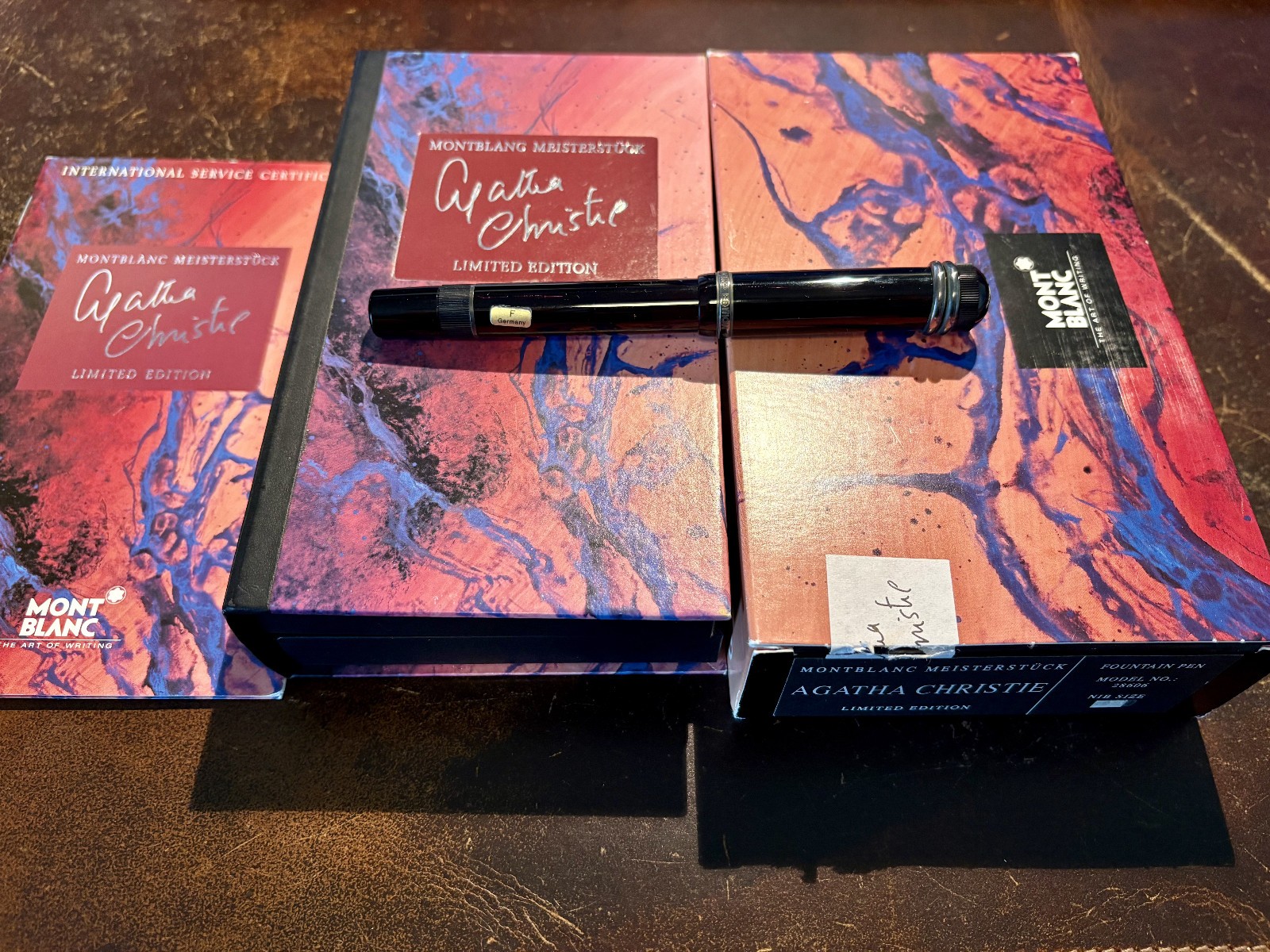 Vintage Montblanc Agatha Christie Limited Edition 18k Nib F Complete set Vintage Montblanc Agatha Christie Limited Edition 18k Nib F Complete set