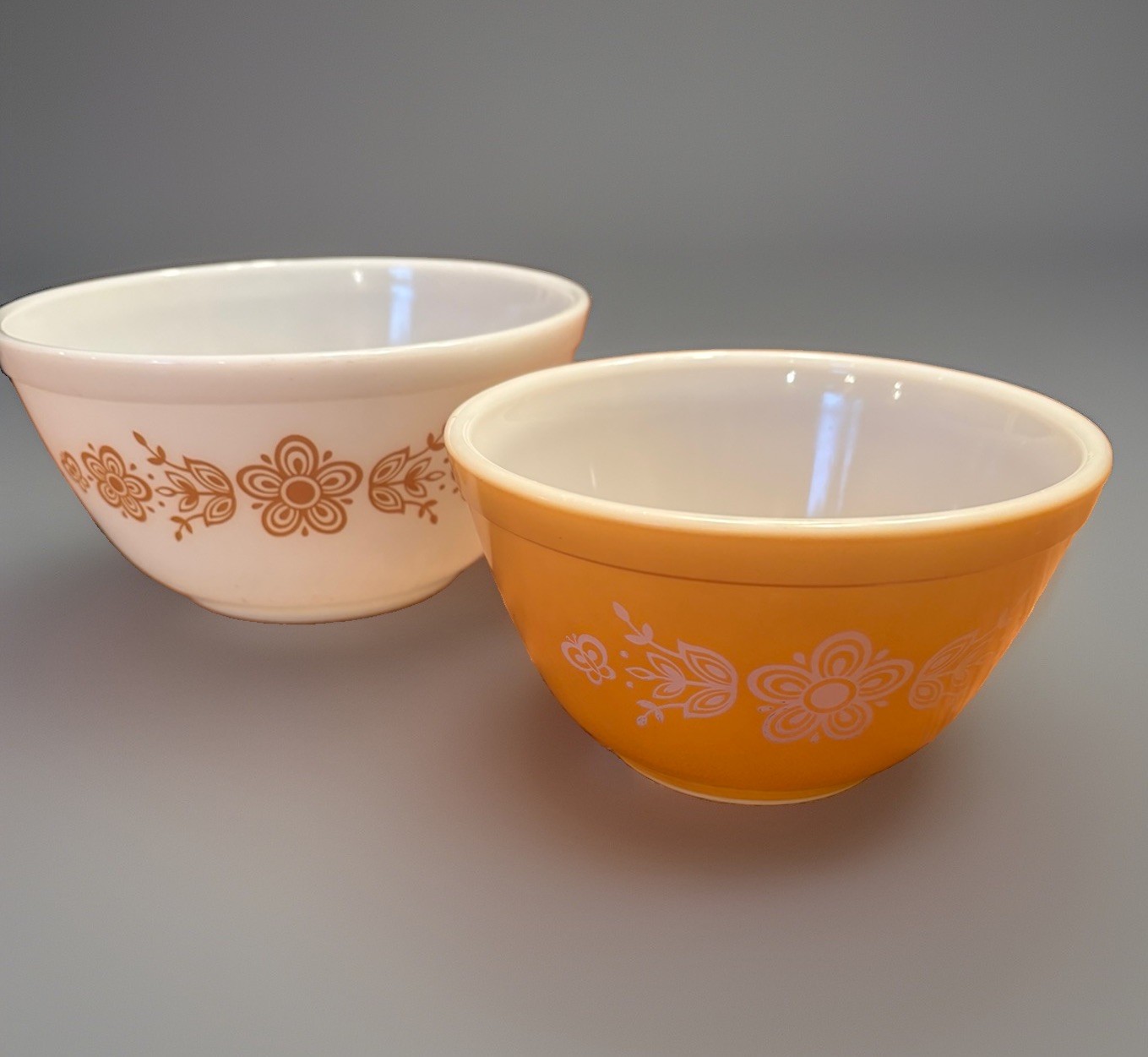 Vintage Pyrex # 401 and #402 Butterfly Gold Flowers Mixing Nesting Bowls Vintage Pyrex # 401 and #402 Butterfly Gold Flowers Mixing Nesting Bowls