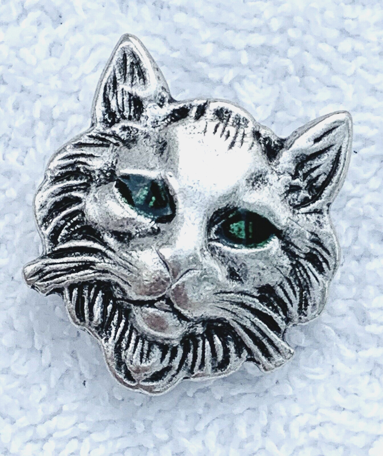 Vintage Silver METAL Green Eyes KITTY CAT KITTEN Sewing Button Pewter? S47