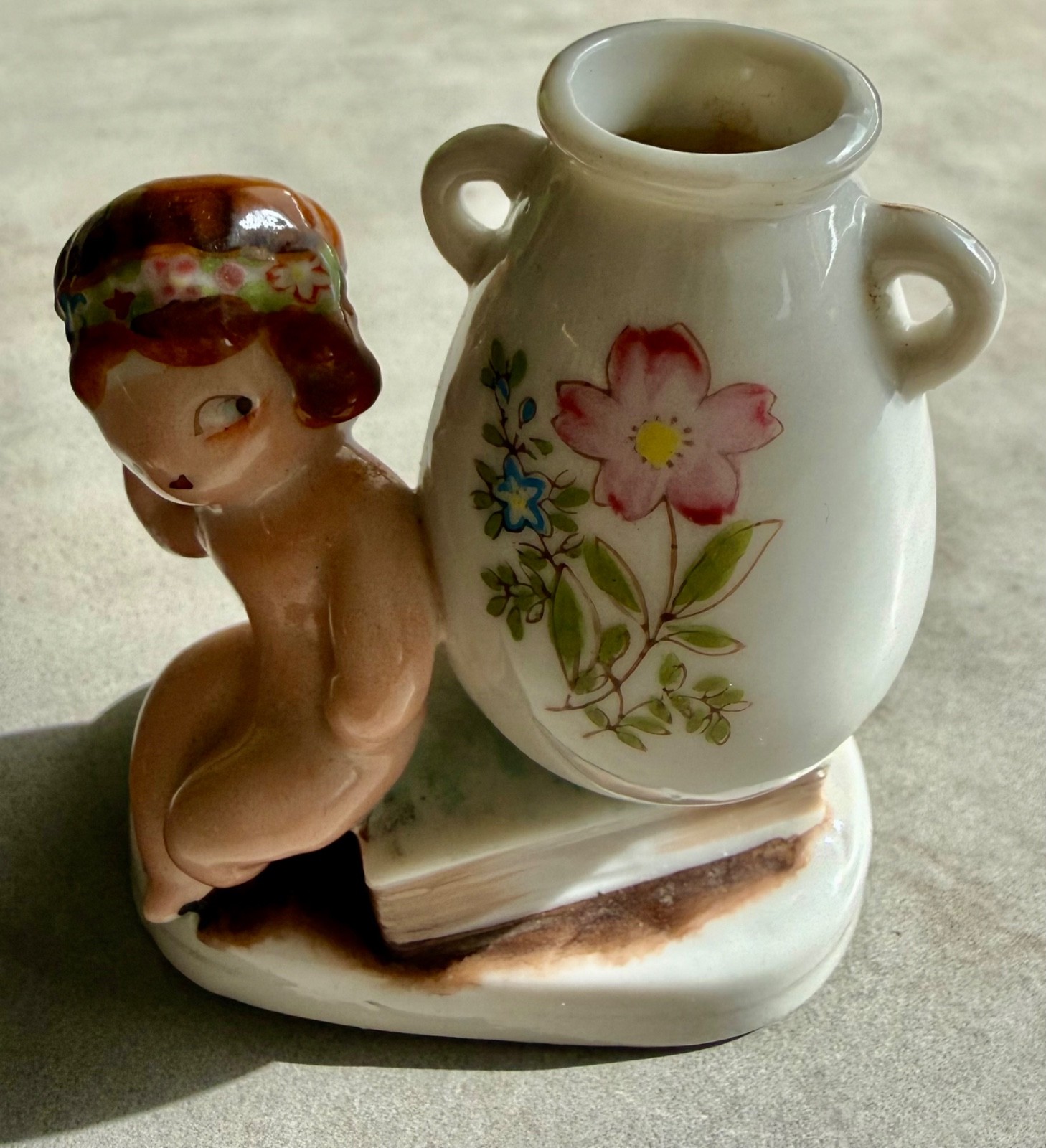 Vintage Mocco Bathing Beauty with Book and Urn Vase Made in Occupied Japan 3.5”