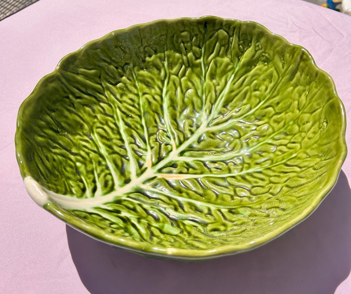 Vtg Faiancas Belo Portugal Majolica Cabbage Leaf Large Serving Bowl Approx 12”D Vtg Faiancas Belo Portugal Majolica Cabbage Leaf Large Serving Bowl Approx 12”D