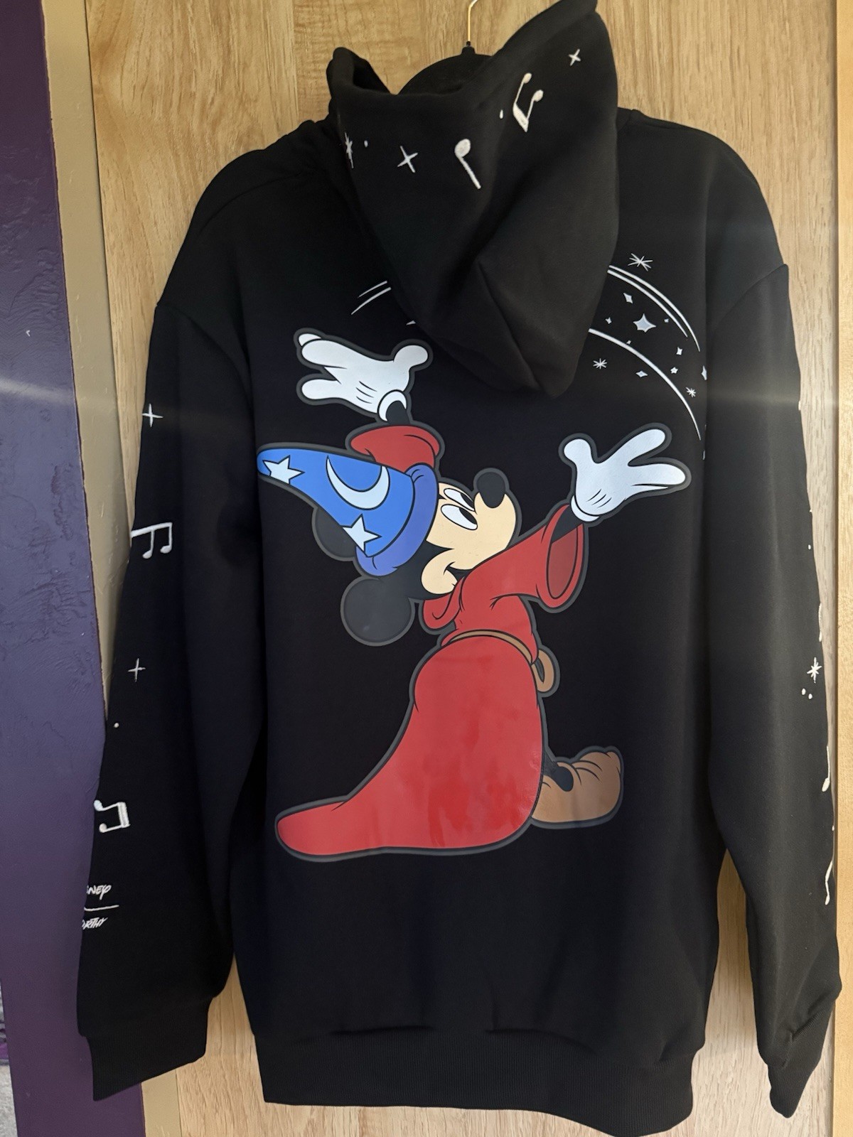 CAKEWORTHY DISNEY FANTASIA SORCERER MICKEY MOUSE GLOW HOODIE SWEATSHIRT XL NWT