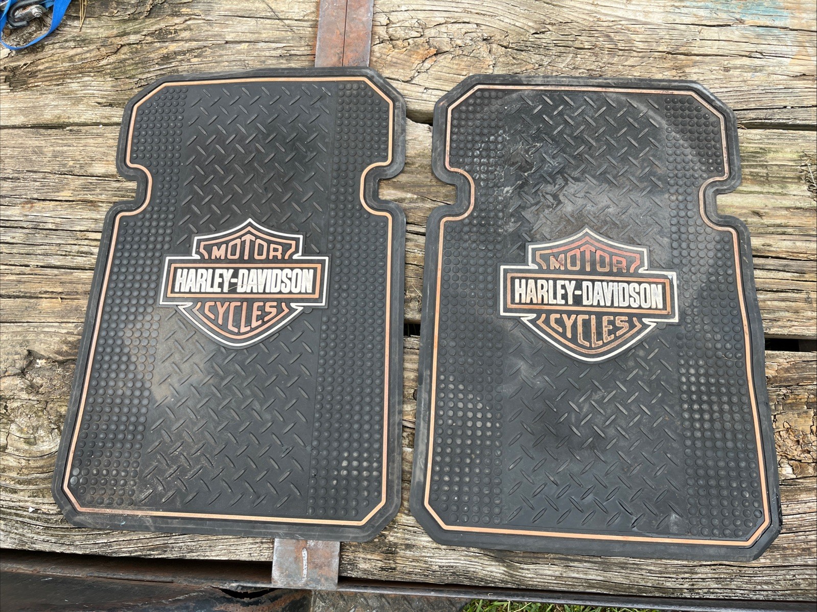 Harley-Davidson Bar & Shield Universal-Fit Molded Front Floor Mats Pair 26x18