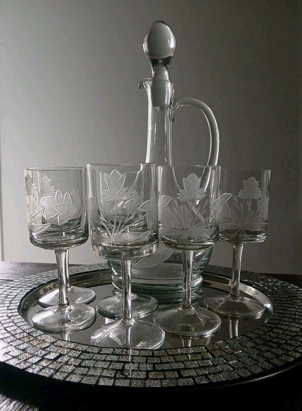 (6) Crystal Wine Glass Set w Decanter Toscany Romanian Etched (6) Crystal Wine Glass Set w Decanter Toscany Romanian Etched