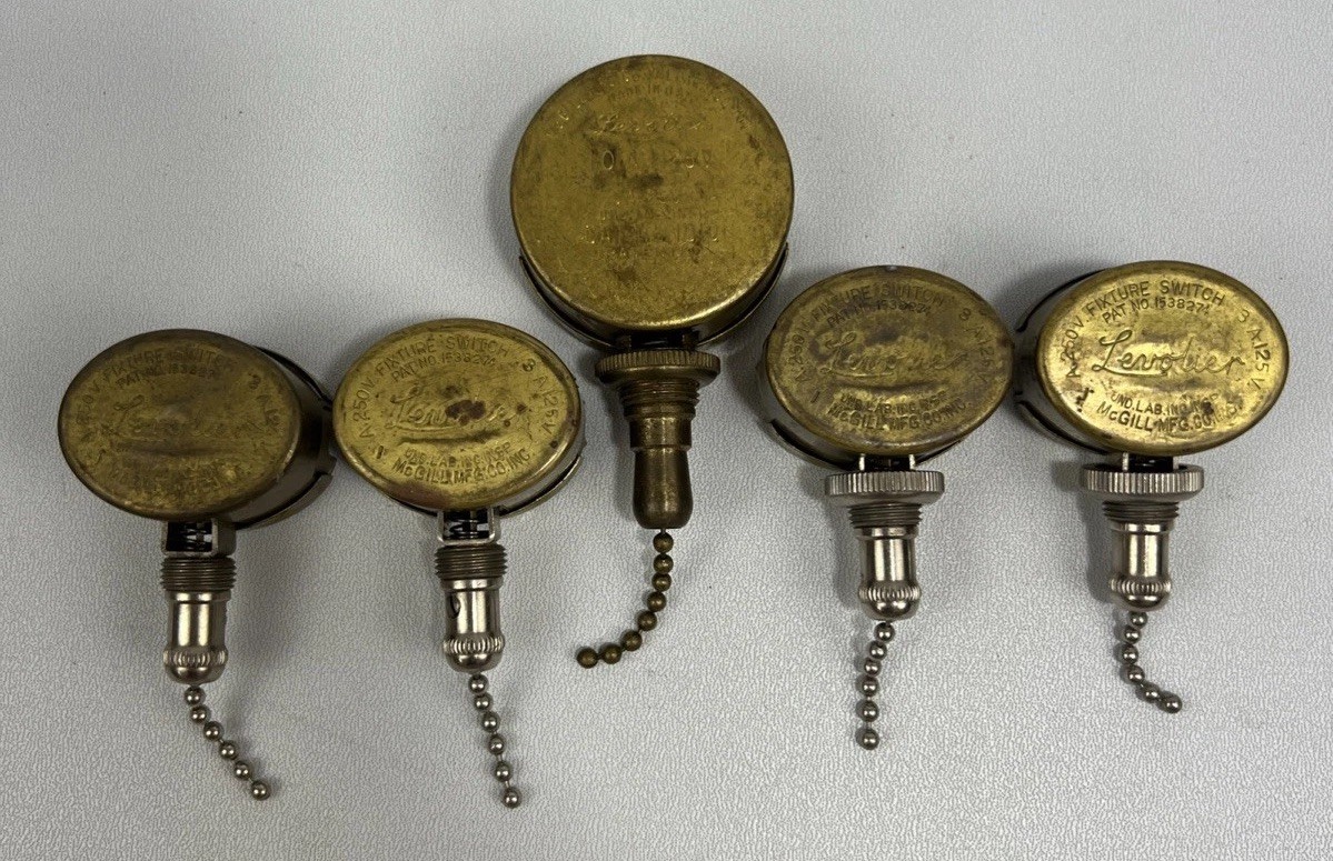 McGill Levolier Brass Pull Chain Fixture Switches Untested Lot of 5 Parts Only McGill Levolier Brass Pull Chain Fixture Switches Untested Lot of 5 Parts Only