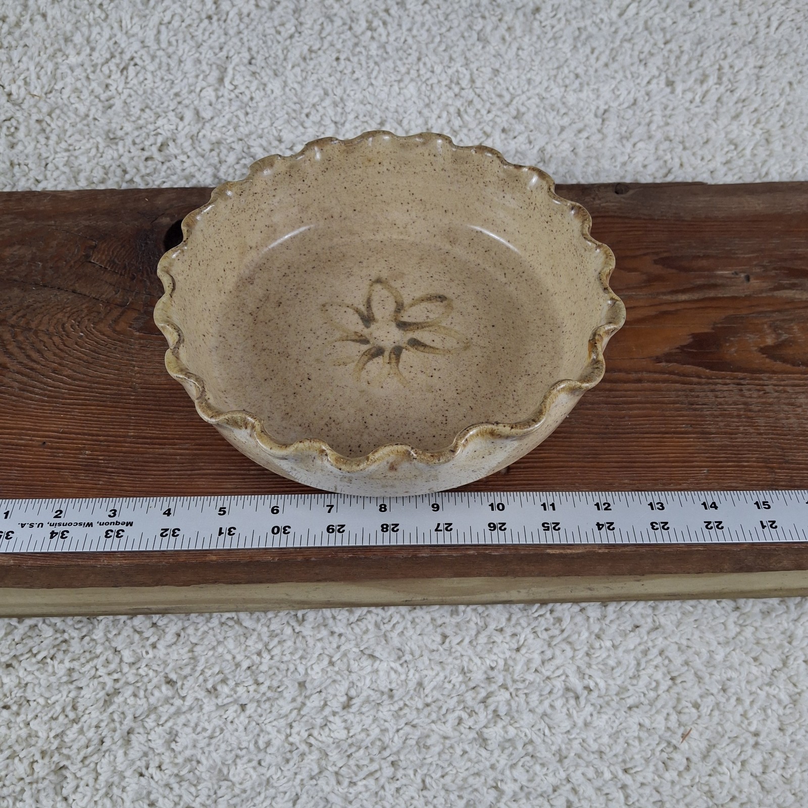 Vintage Signed Studio Art Pottery Ruffled Pie Dish 8.5\