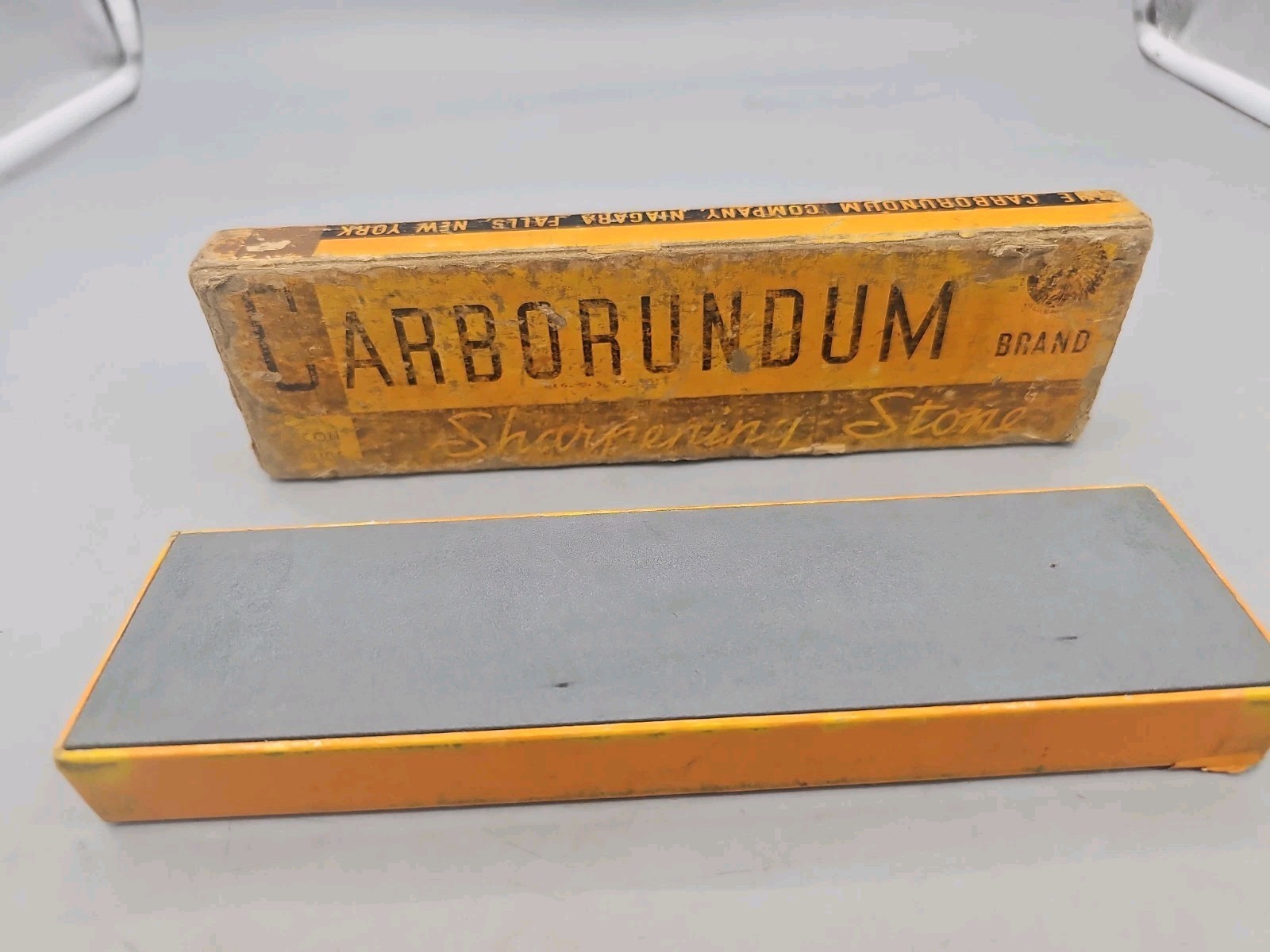 Vintage Carborundum Sharpening Stone #119 With Original Box— 8x2x3/4 Brand New