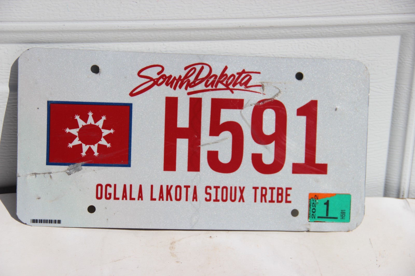 SOUTH DAKOTA Oglala Lakota Sioux Indian License Plate -  H591