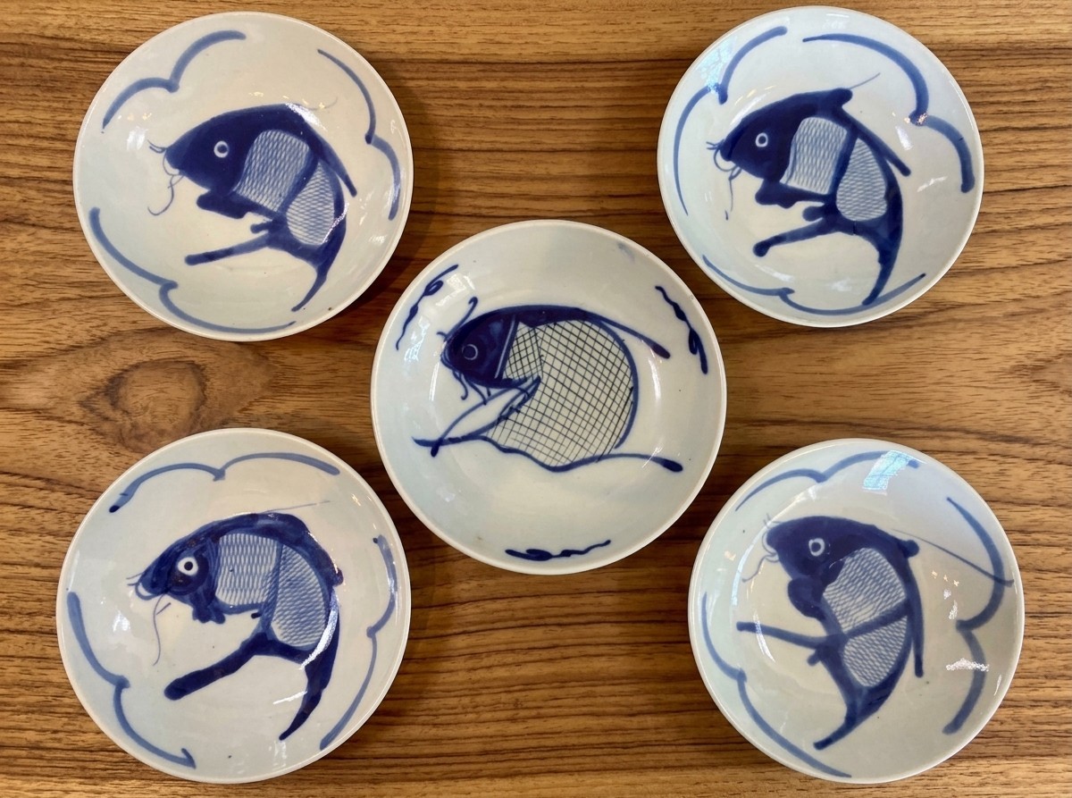 Set of 5 Vintage Blue & White Chinese Export Koi Fish Bowls (4 x 6.5 Set of 5 Vintage Blue & White Chinese Export Koi Fish Bowls (4 x 6.5