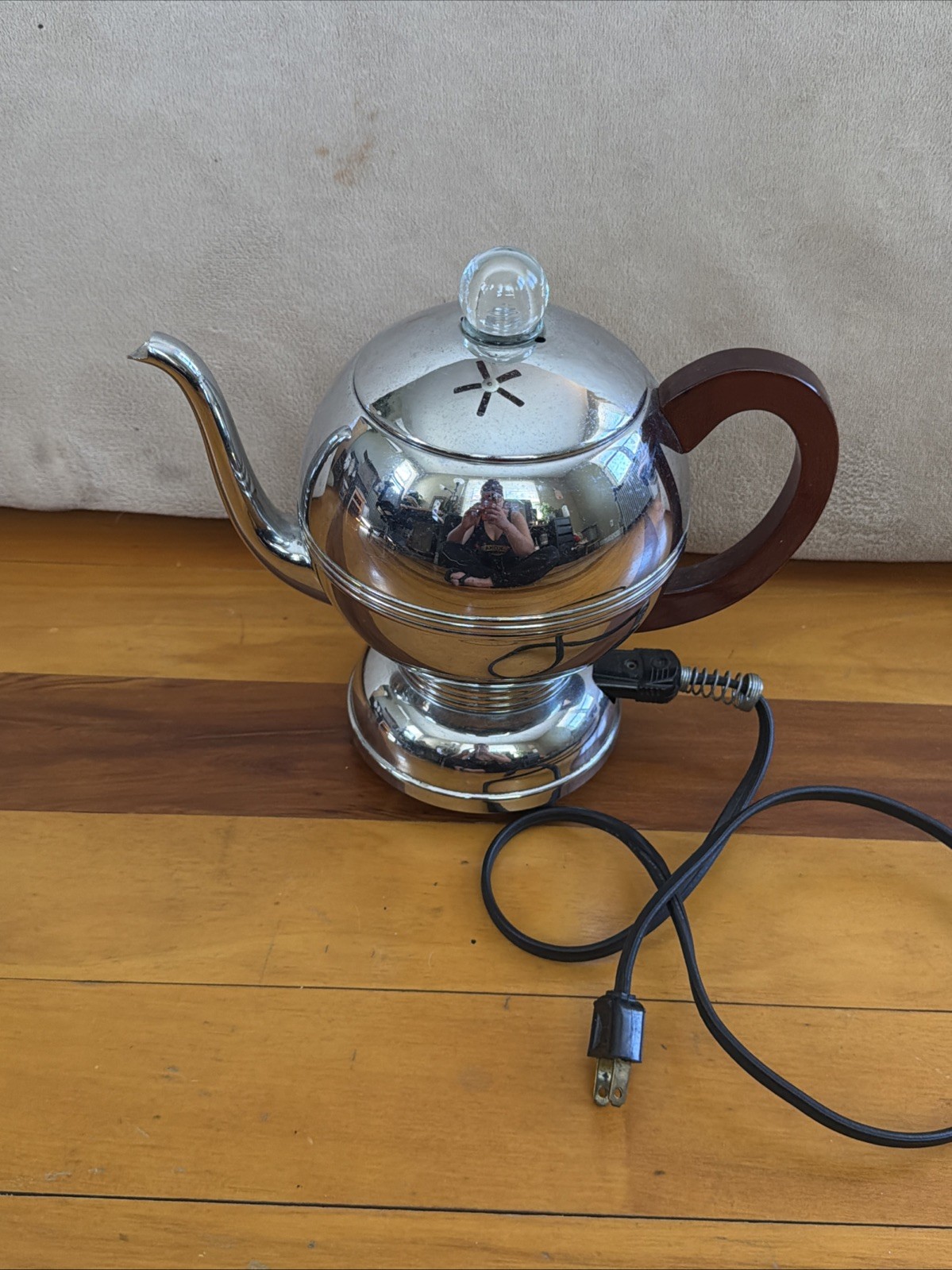 Manning, Bowen & Co. Vintage Chrome Percolator Manning, Bowen & Co. Vintage Chrome Percolator