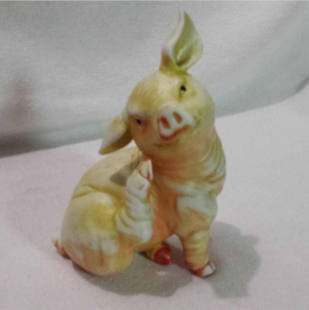 Vintage Painted Ceramic Bisque Pig Made In China 6-1/8\