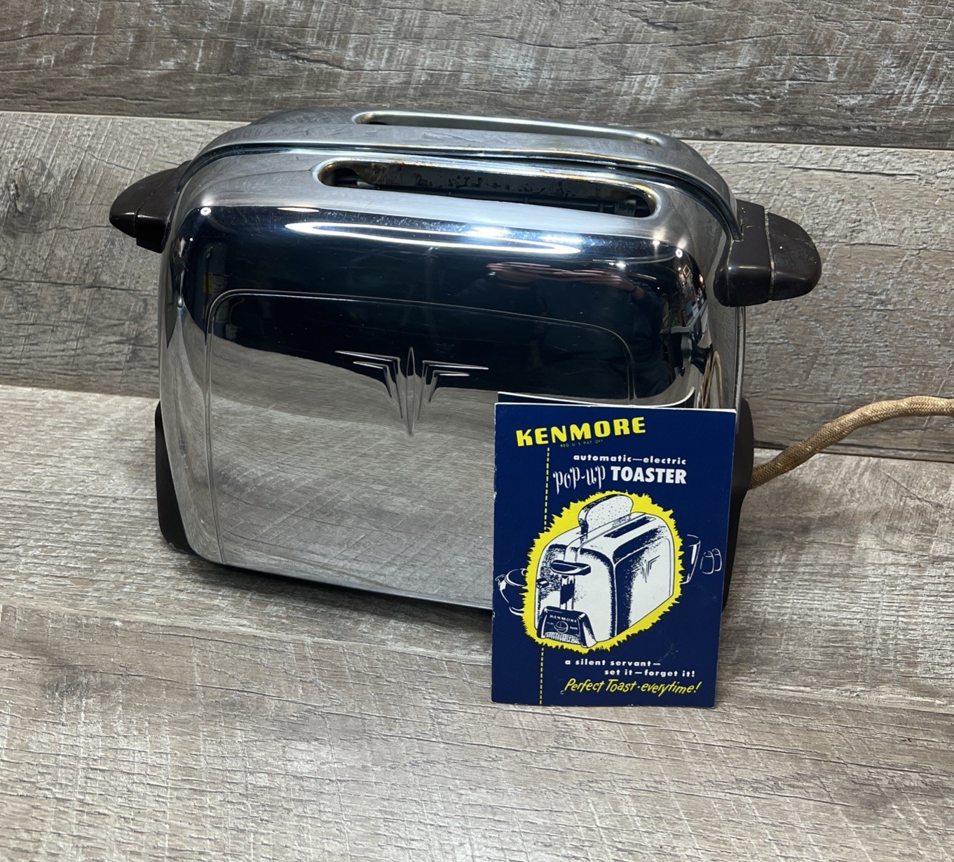 Vtg 1950s Mid-Century Modern Kenmore Chrome Toaster Model 344-6332 -Works GREAT