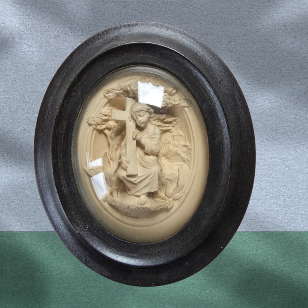 ANTIQUE handcarved MEERSCHAUM work / Joung Jesus with cross x