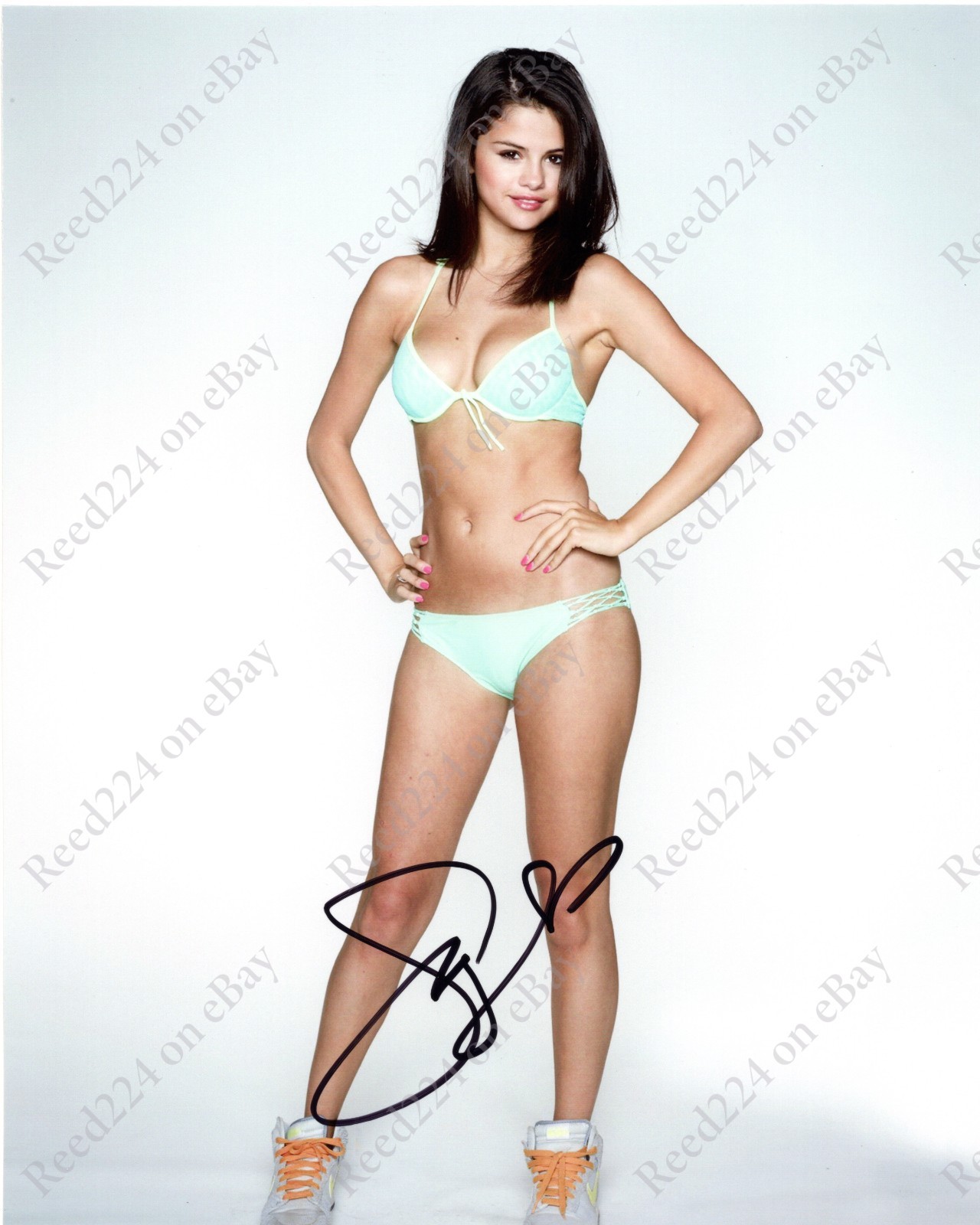 Selena Gomez Signed 8x10 Photo UACC COA + Date, Location, & Event Details